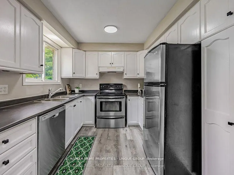 742 Greenbriar Drive