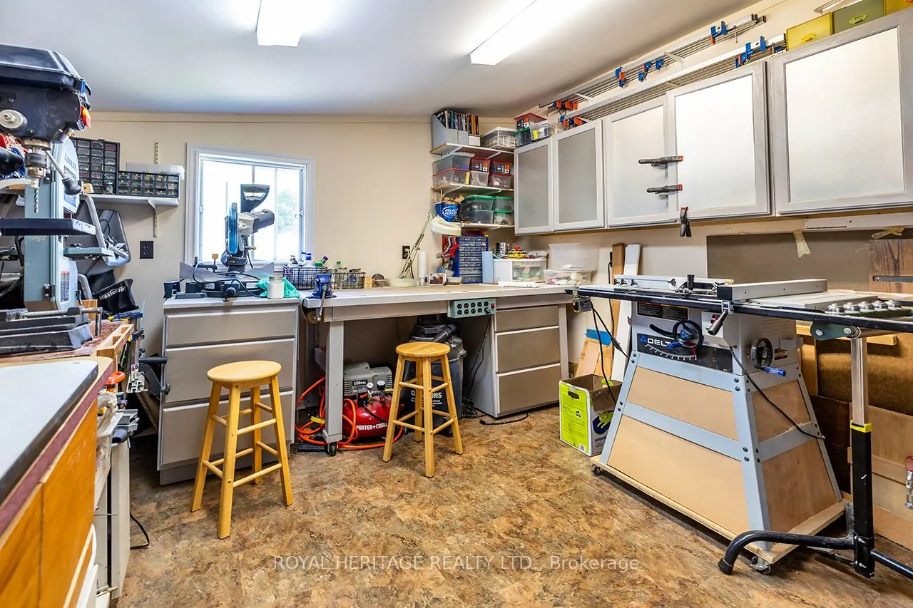 38 Bluffs Road E