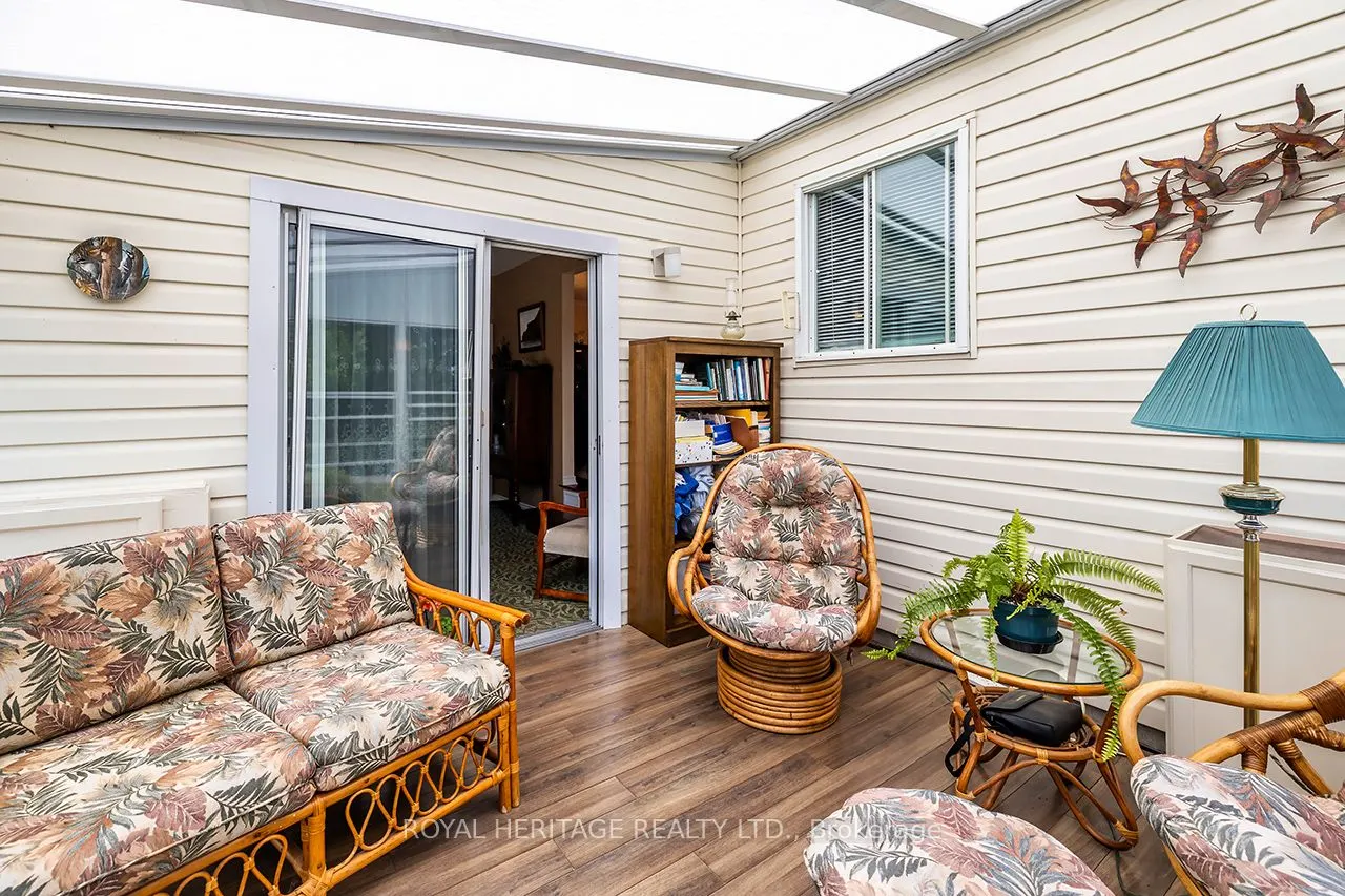 38 Bluffs Road E