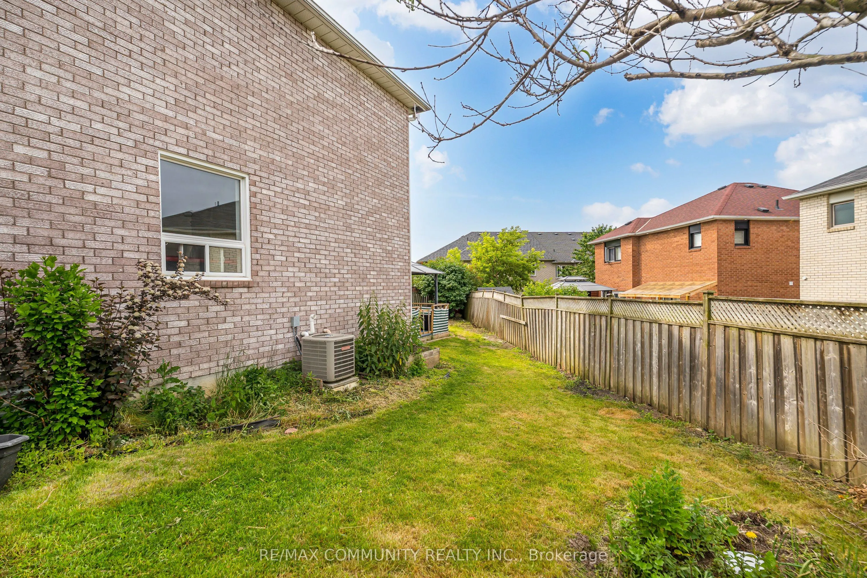 3 Tawn Crescent