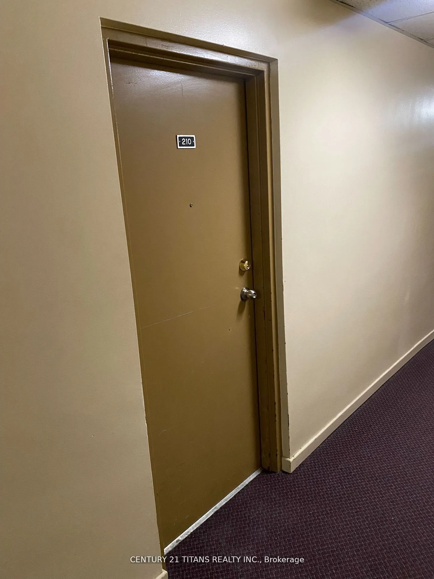 4064 Lawrence Avenue E, #210