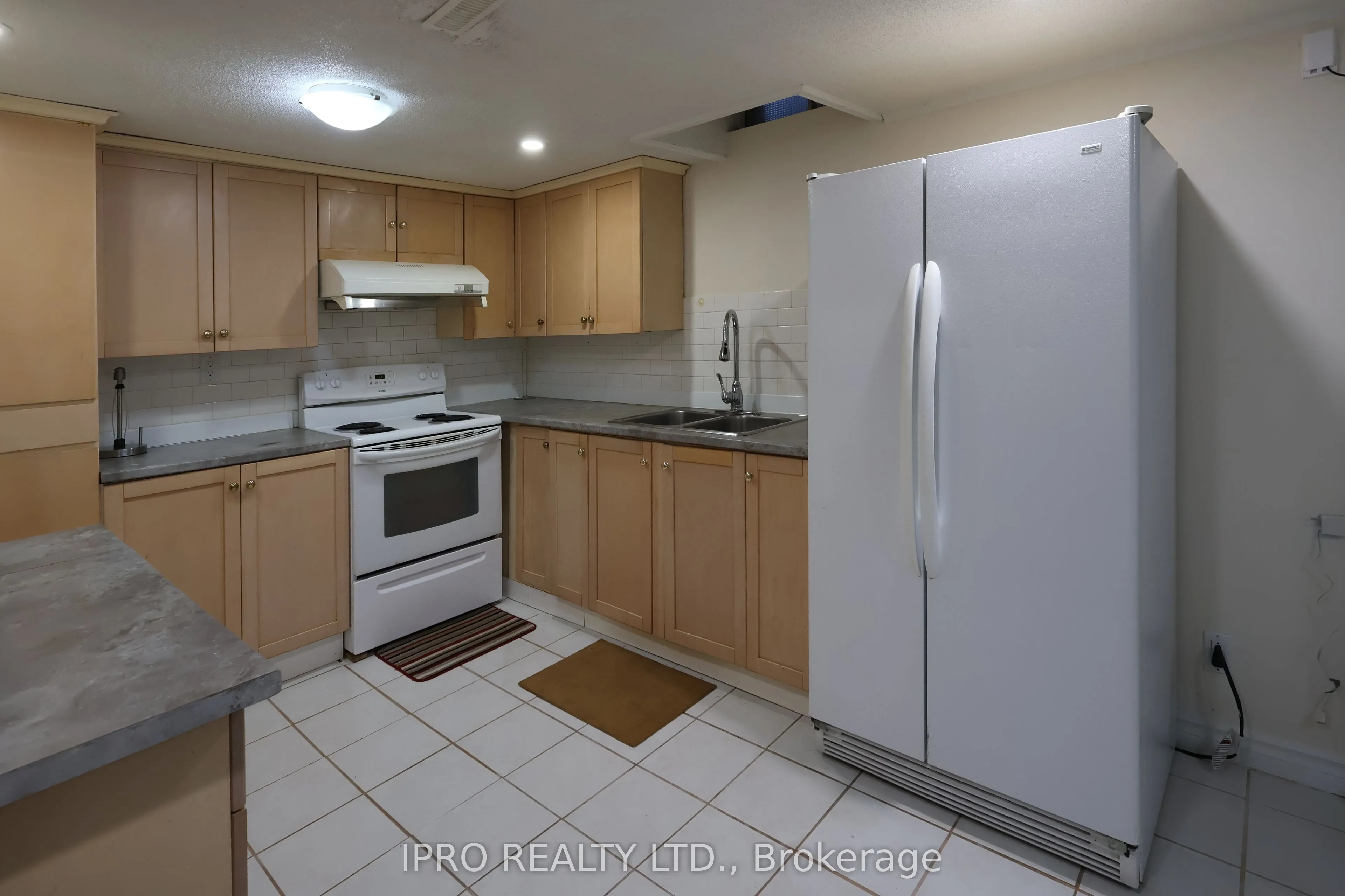 102 Danjohn Crescent, #Basement