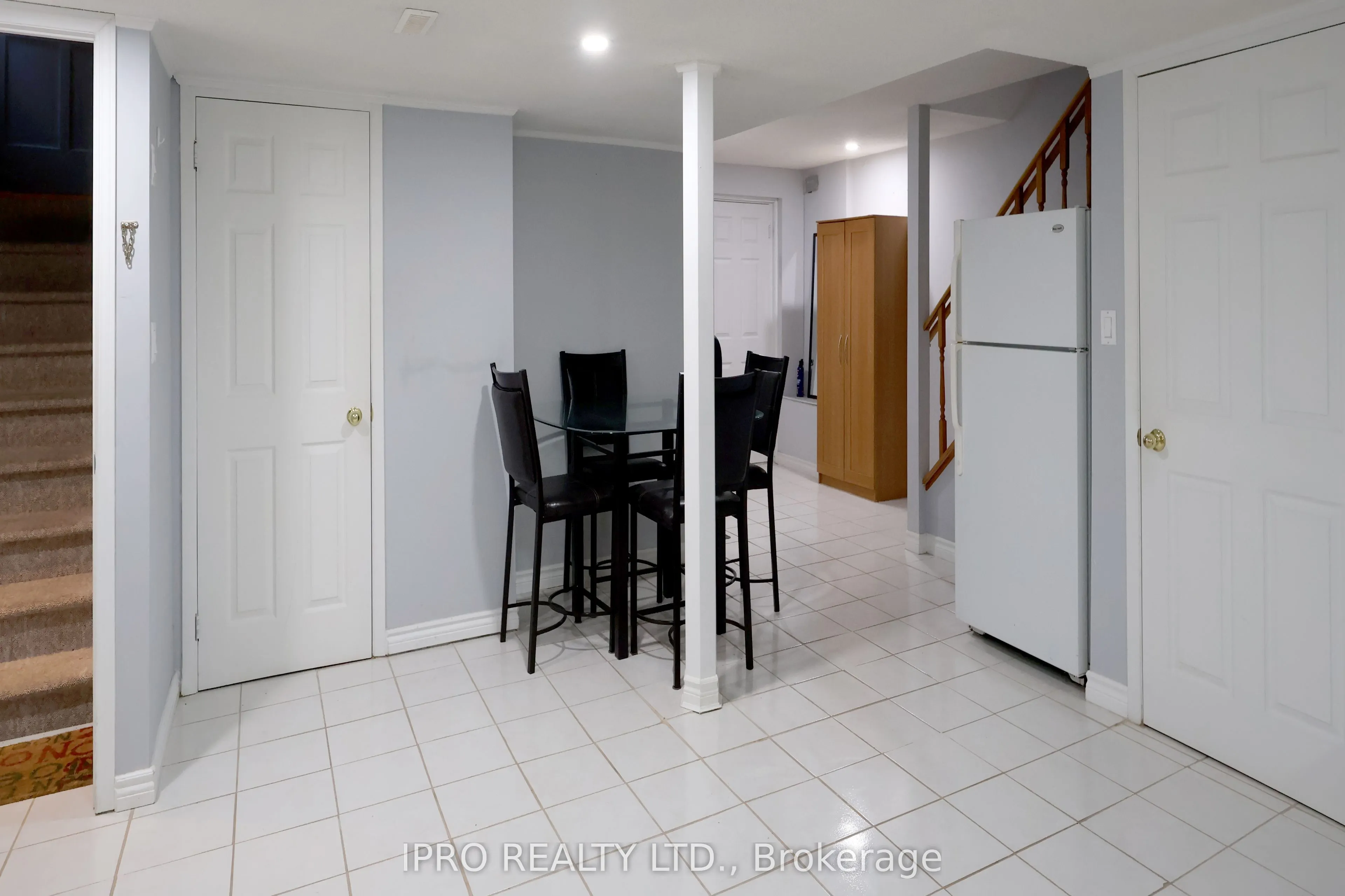 102 Danjohn Crescent, #Basement