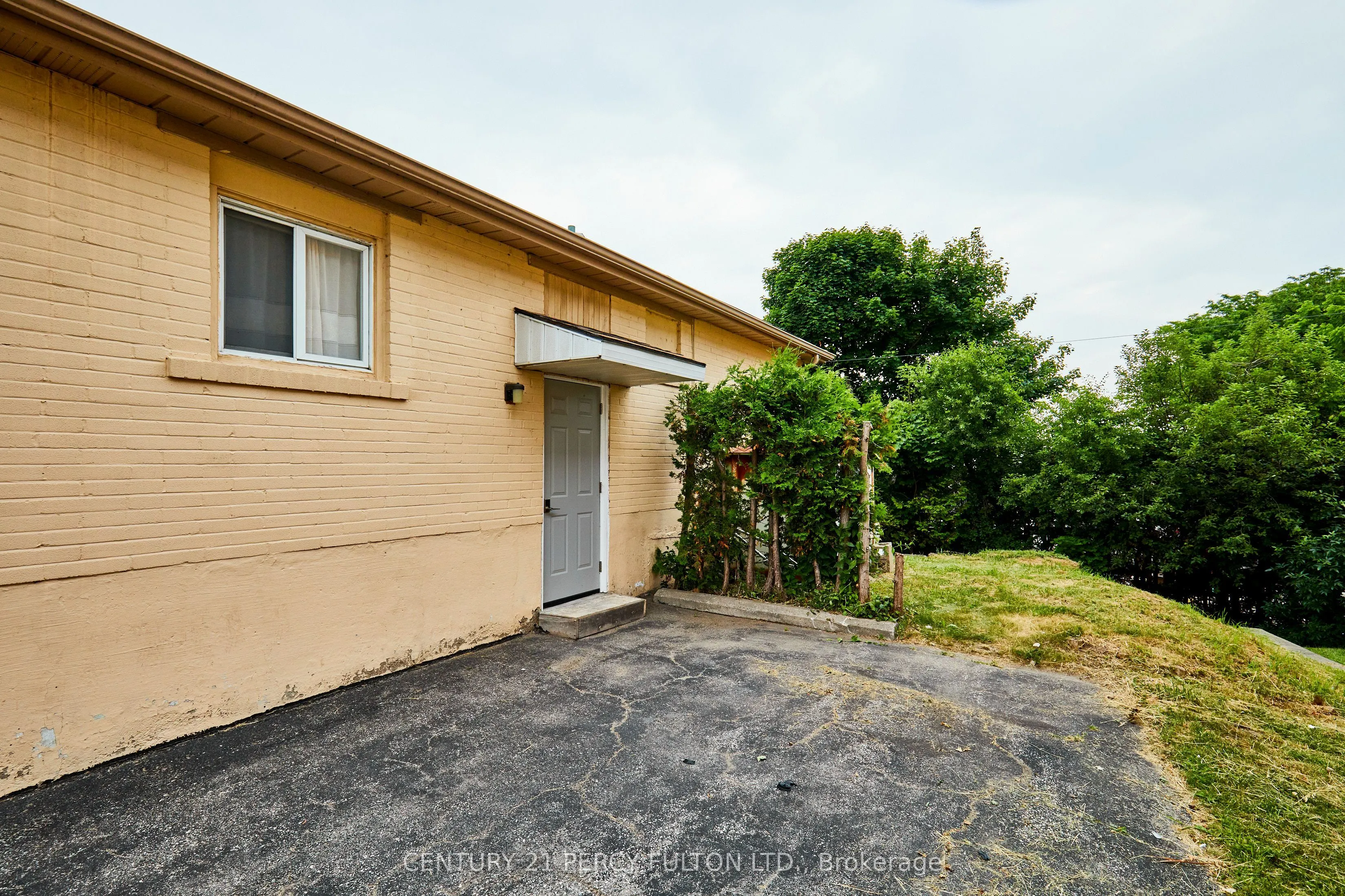 931 Liverpool Road
