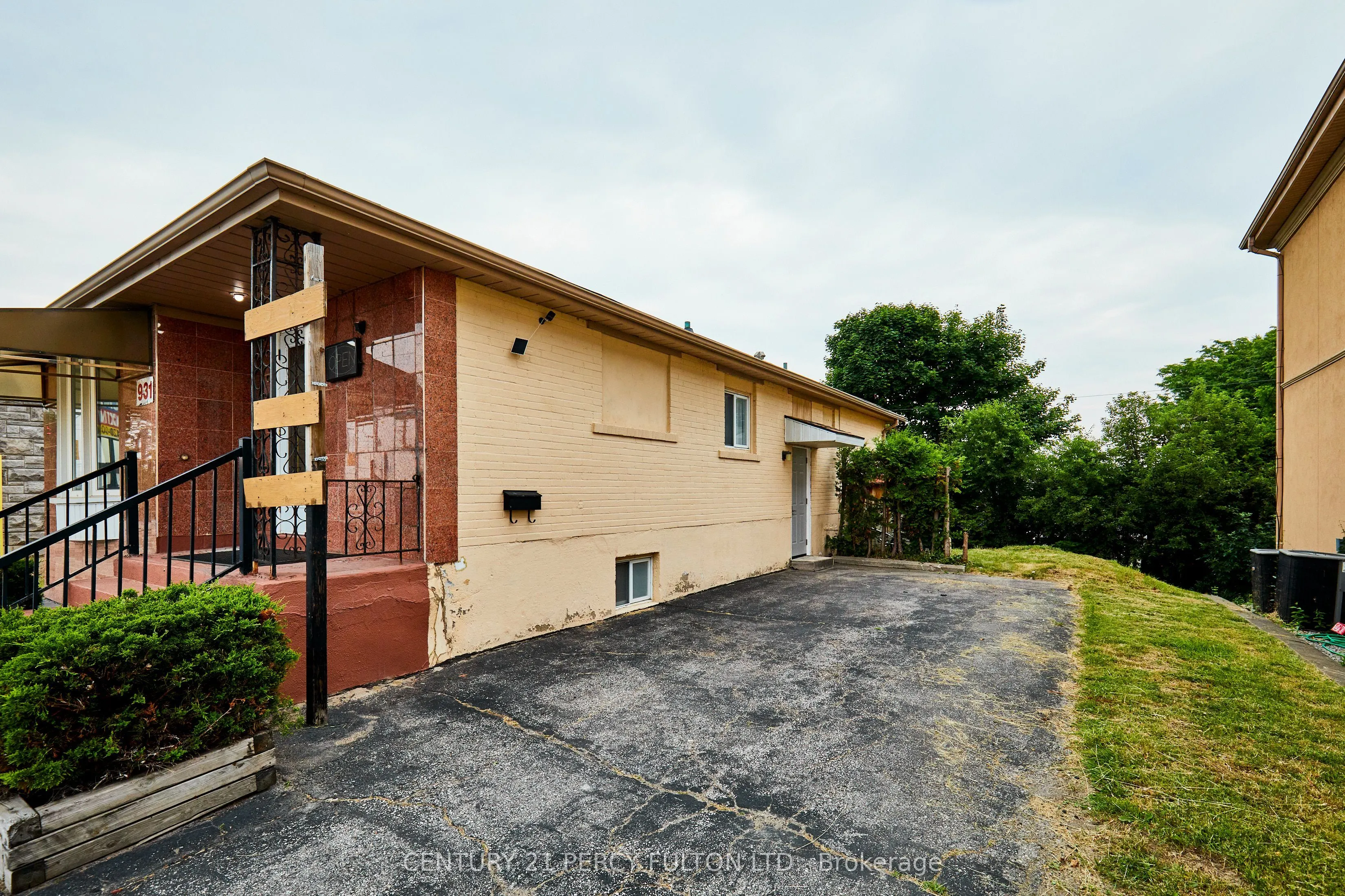 931 Liverpool Road