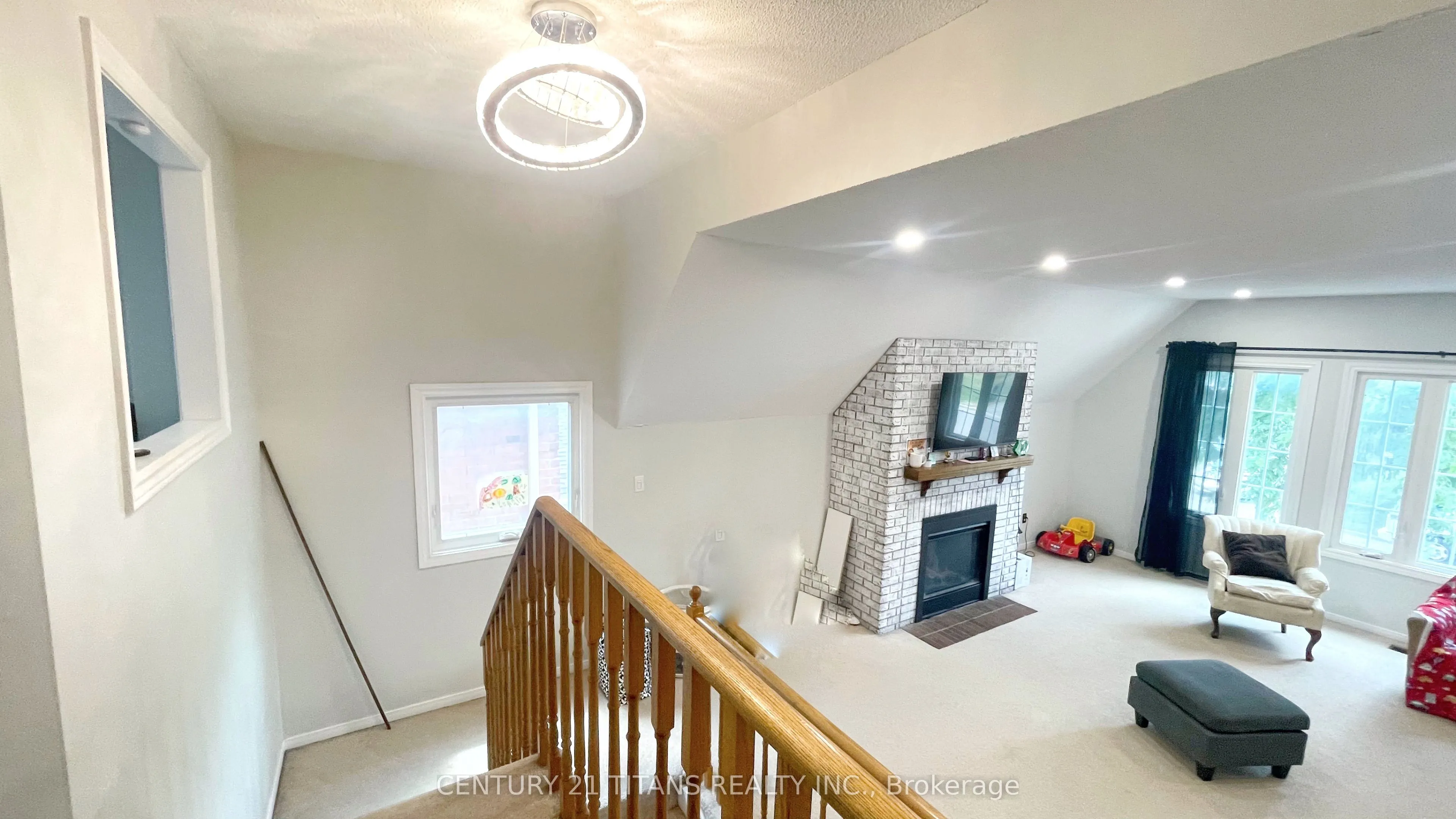 75 Daniels Crescent
