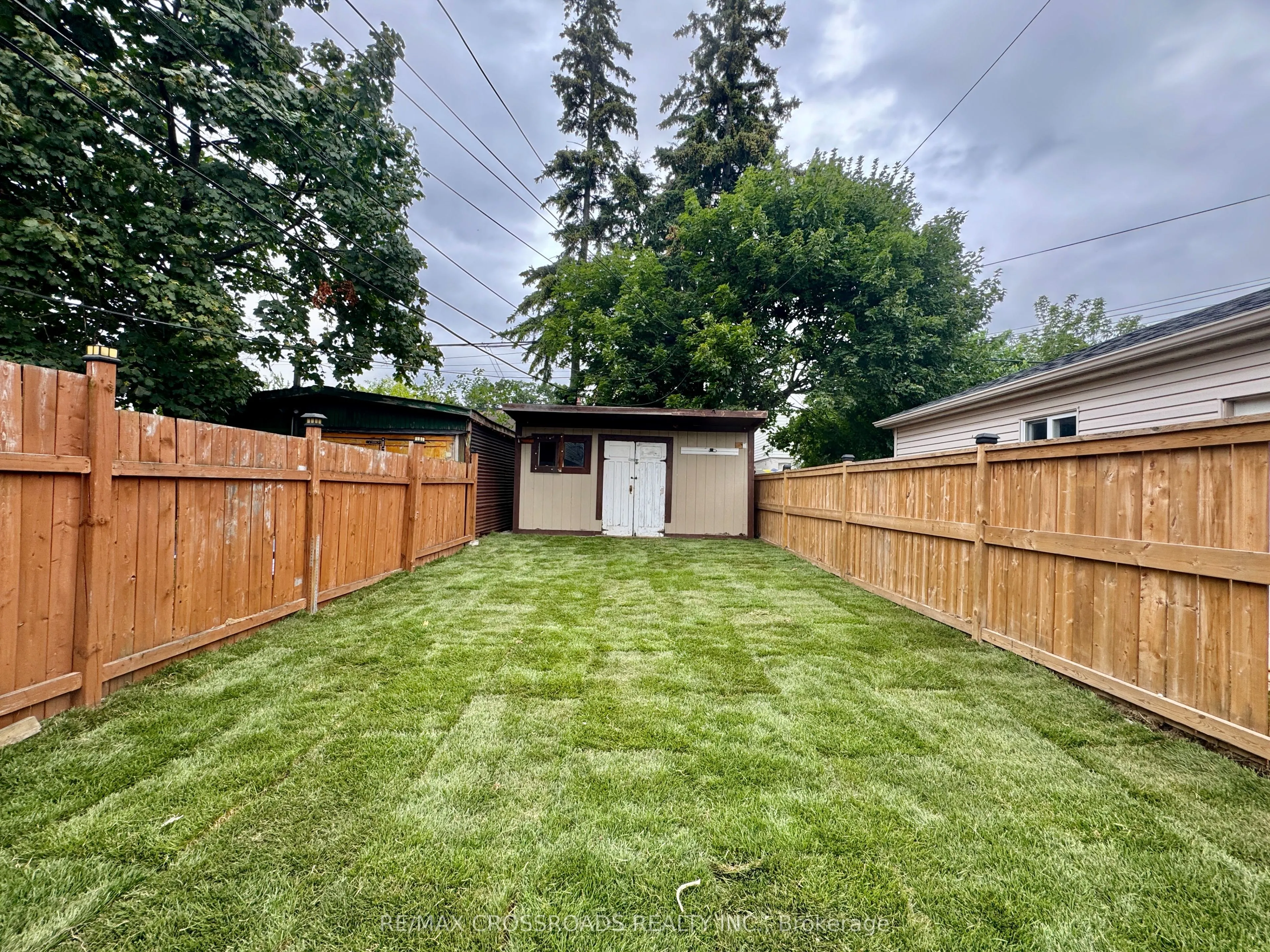 548 Glebeholme Boulevard