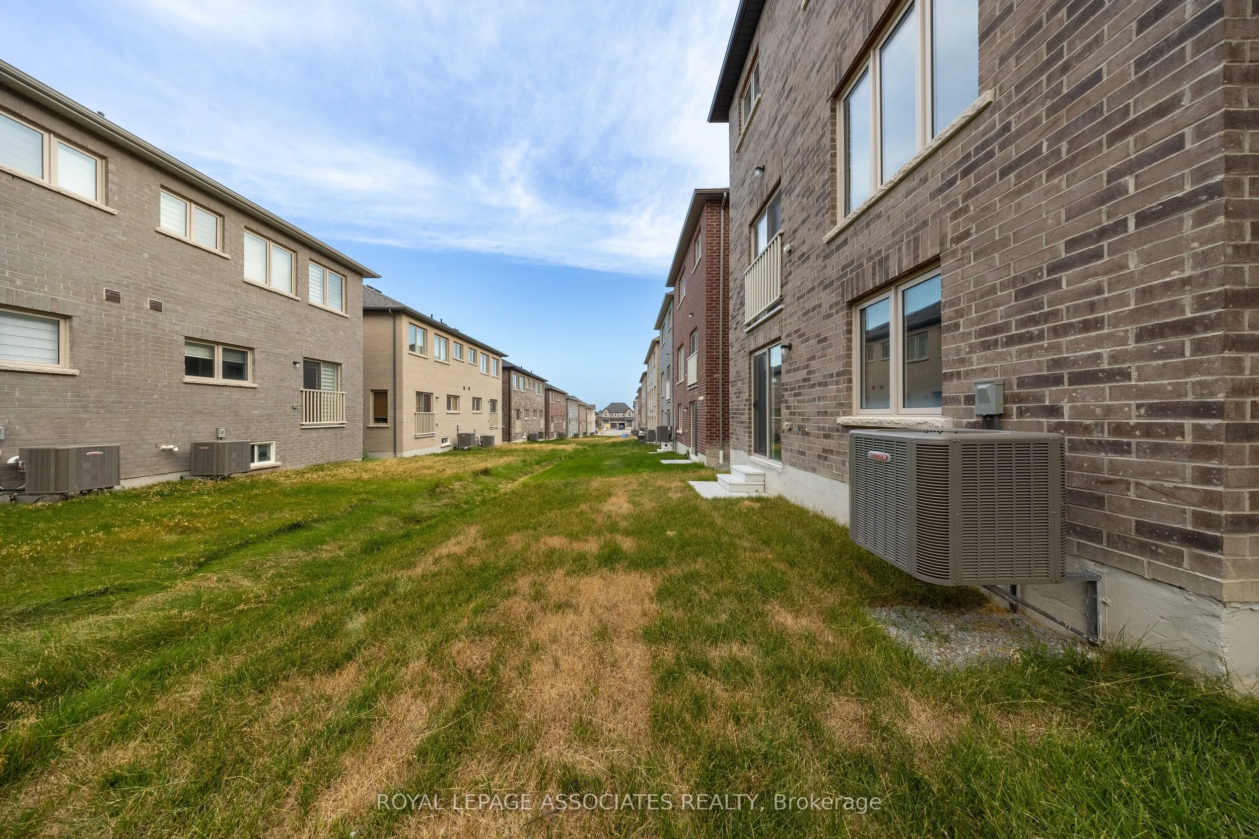 2529 Athena Path