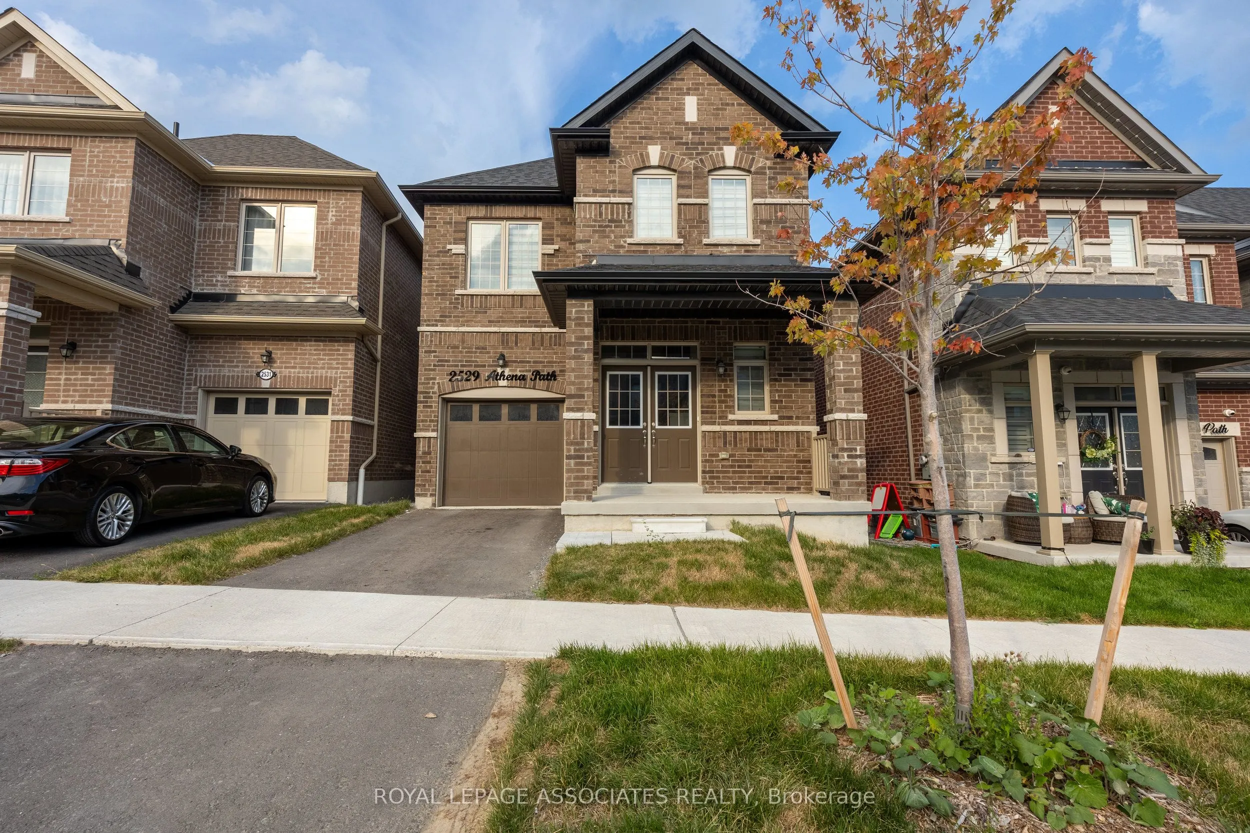 2529 Athena Path
