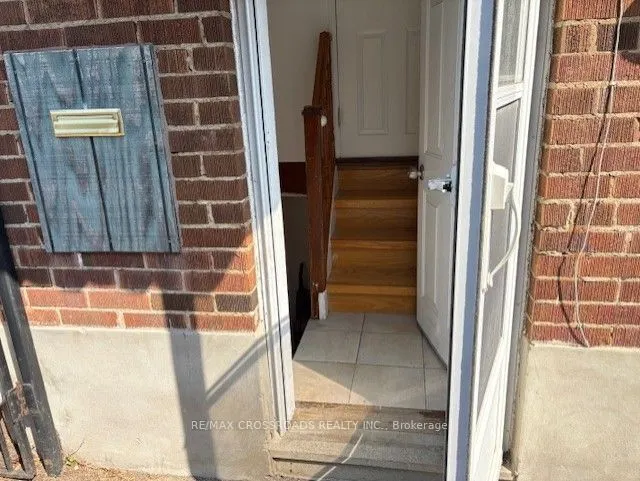307 Glebemount ( Bsmt ) Avenue, #Bsmt