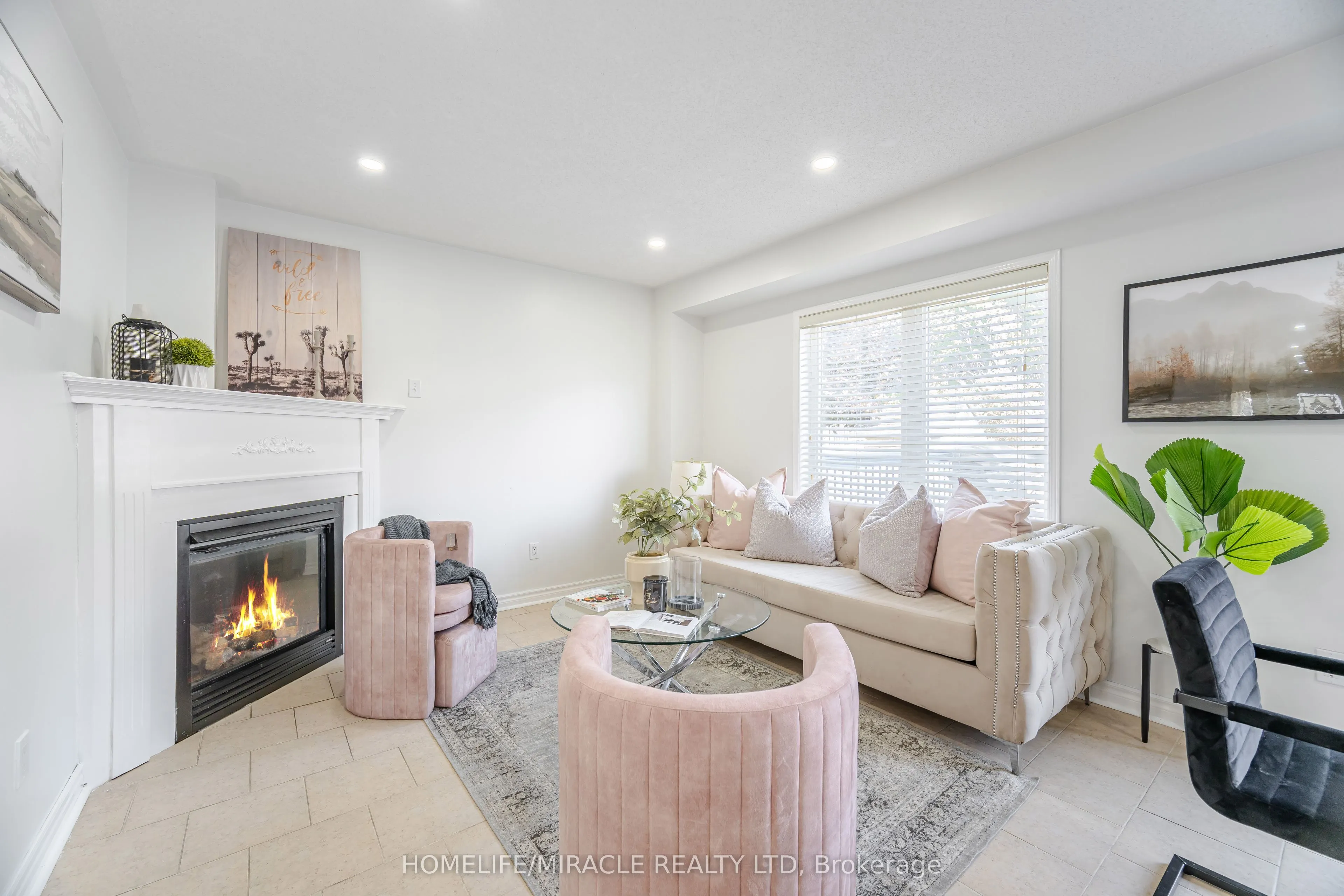 913 Taggart Crescent