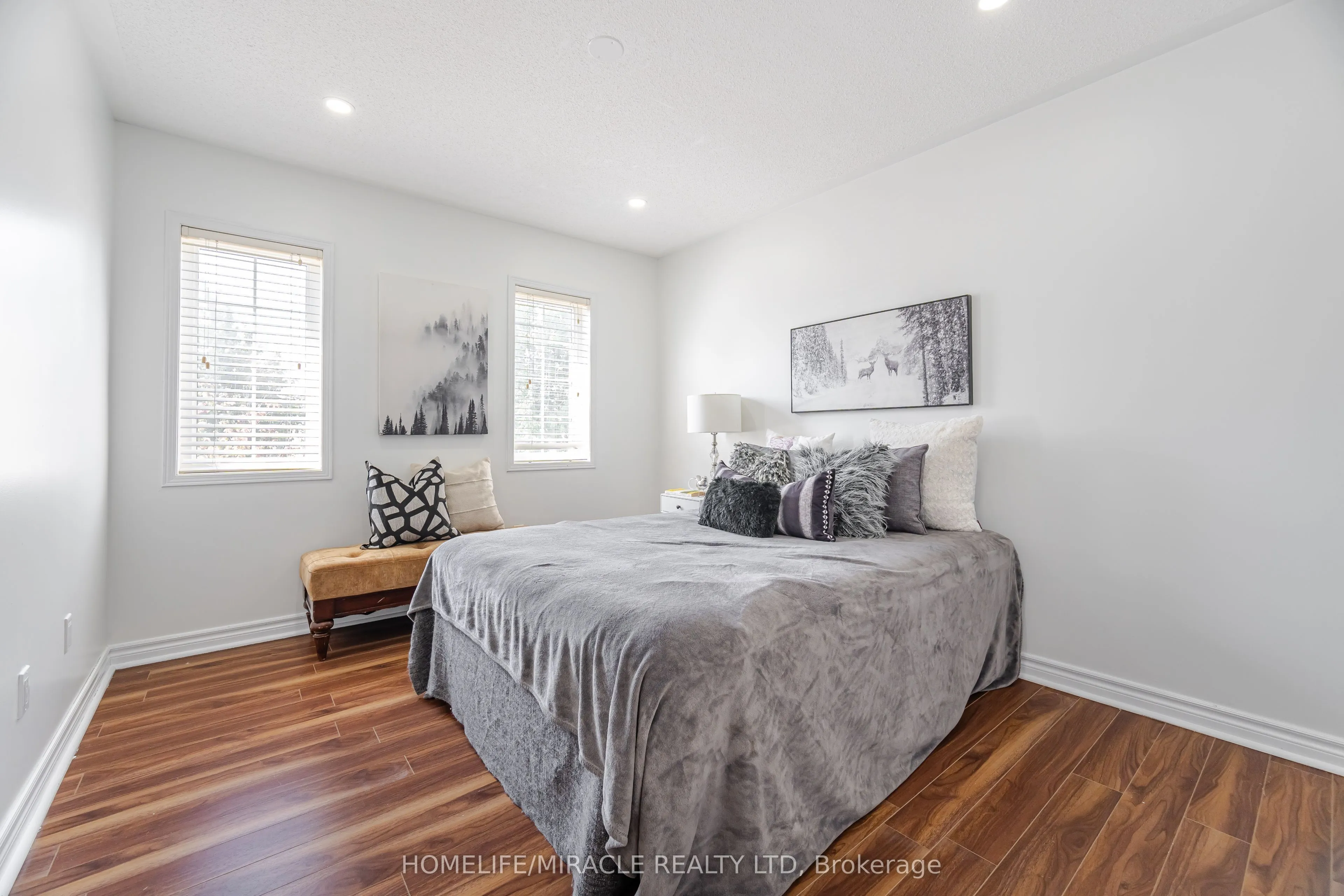 913 Taggart Crescent