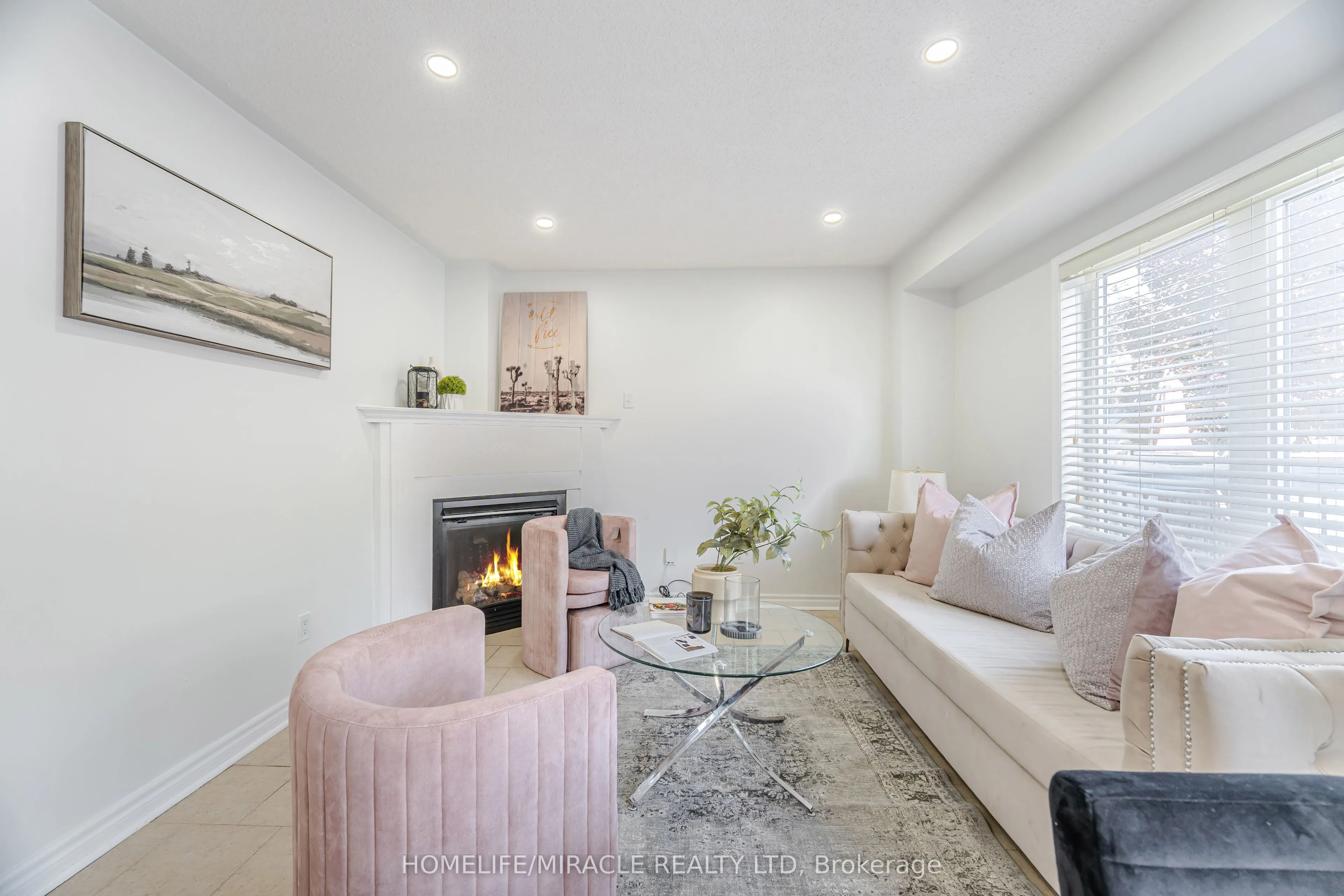 913 Taggart Crescent
