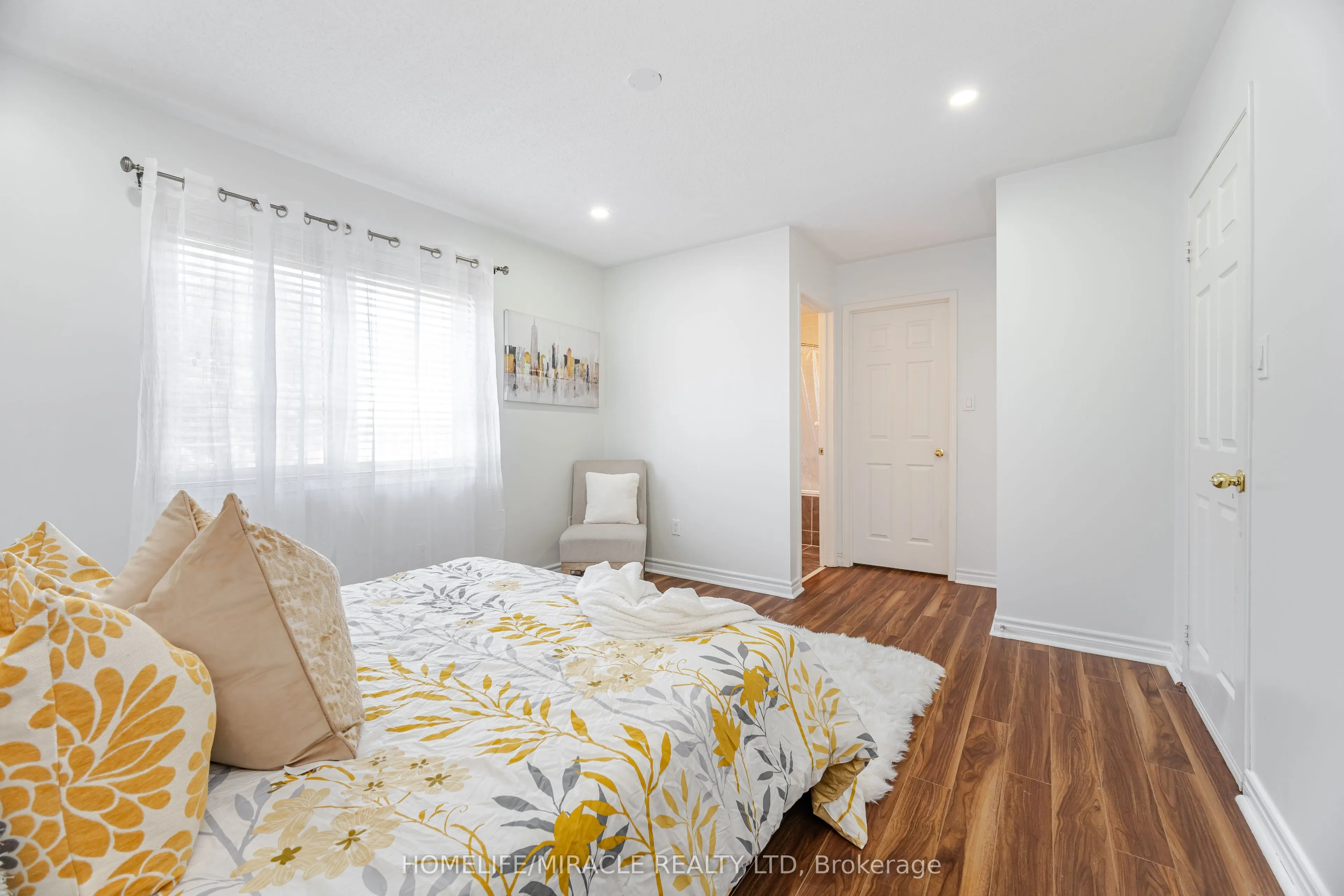 913 Taggart Crescent