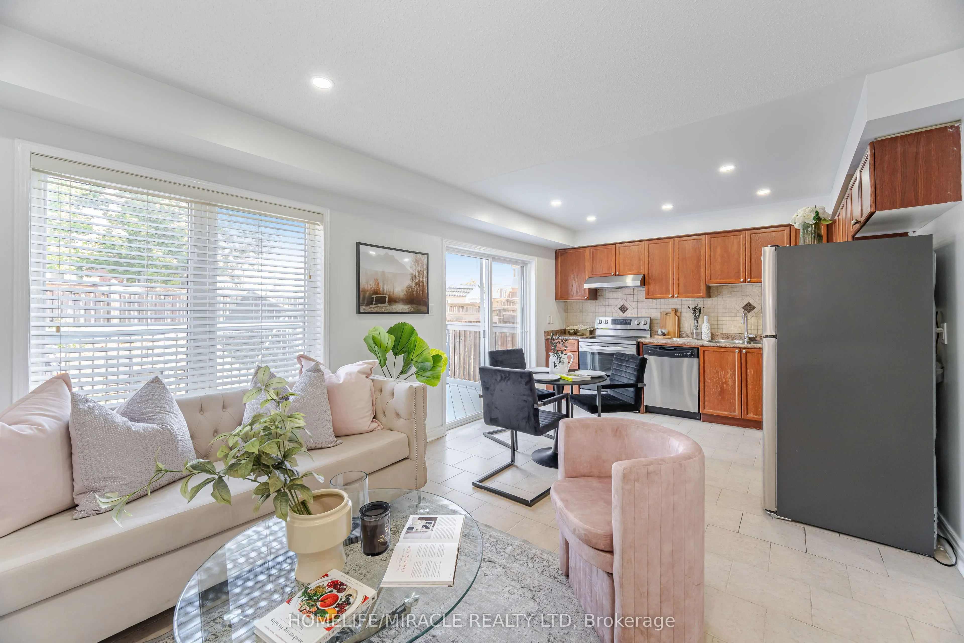 913 Taggart Crescent