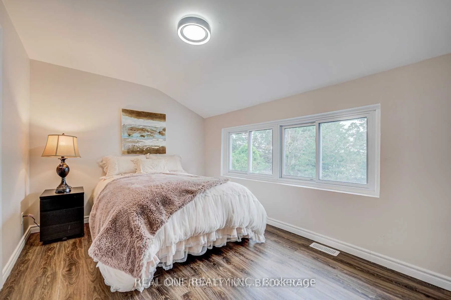 1517 Oxford Road