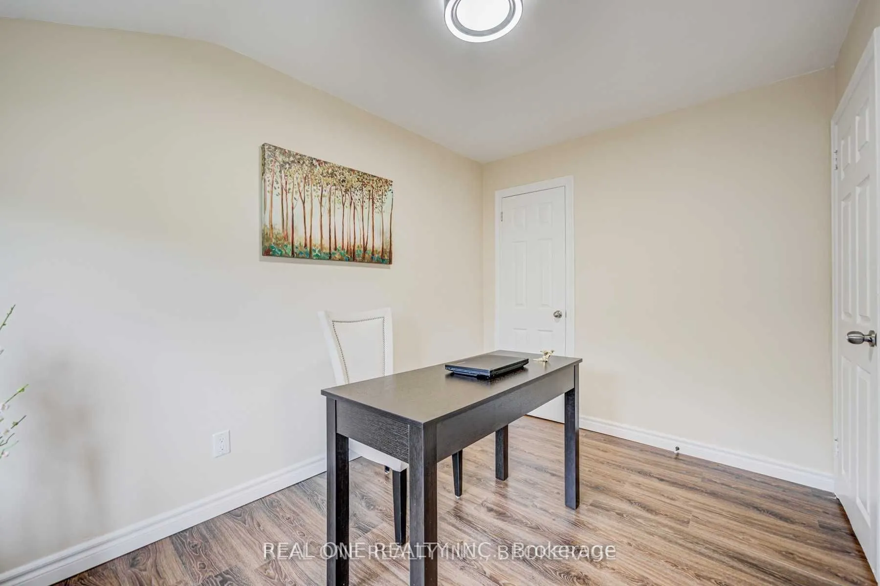 1517 Oxford Road