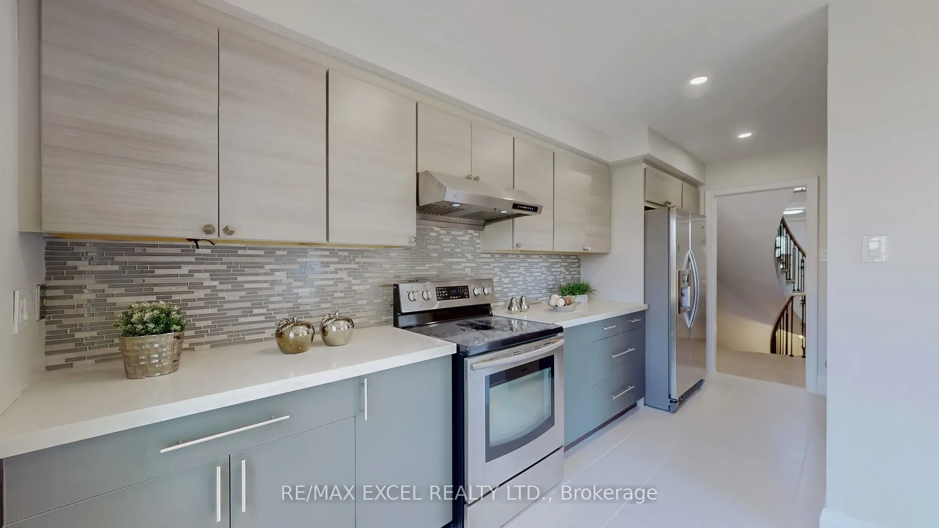 80 Eagleview Crescent