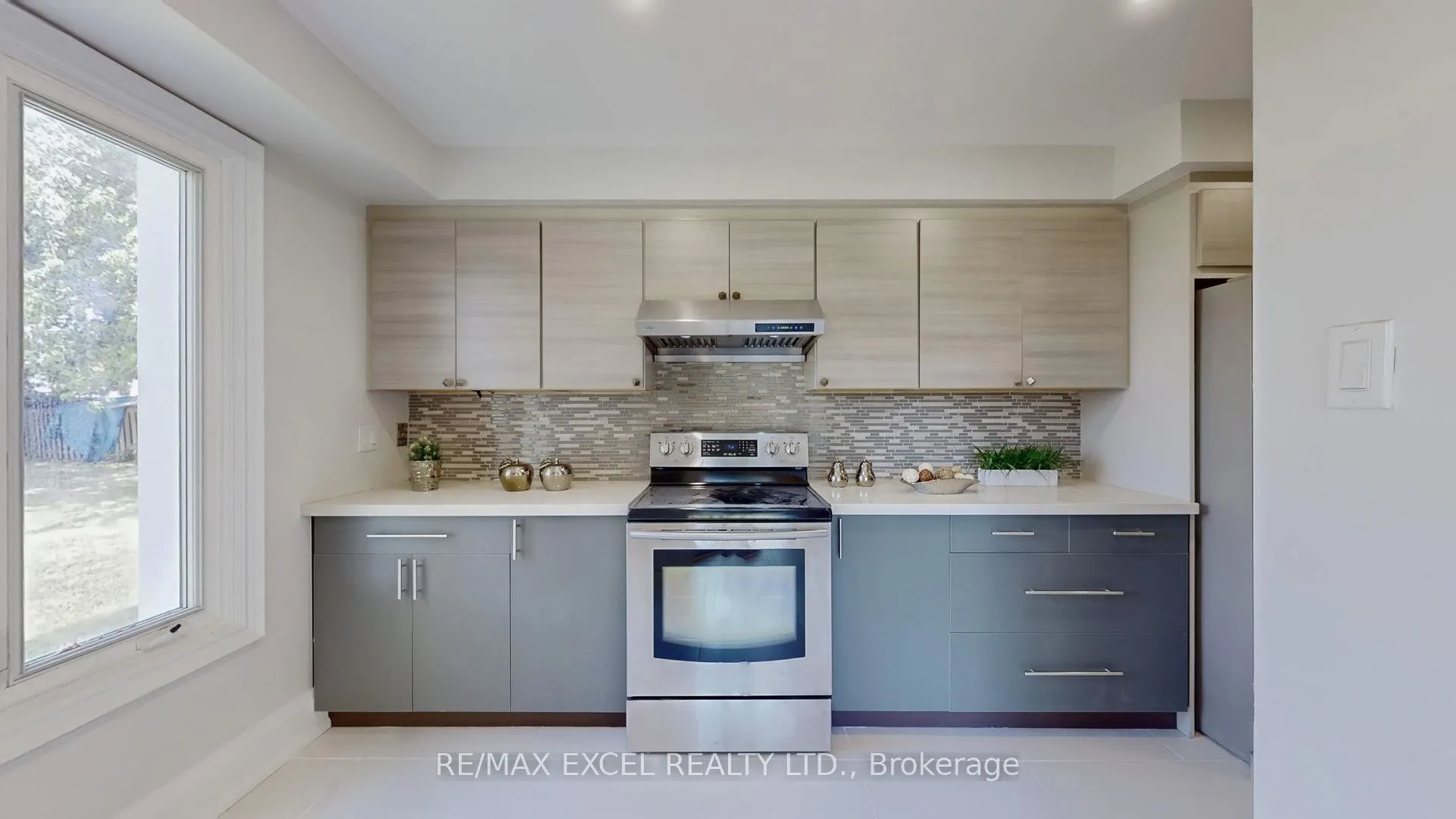 80 Eagleview Crescent