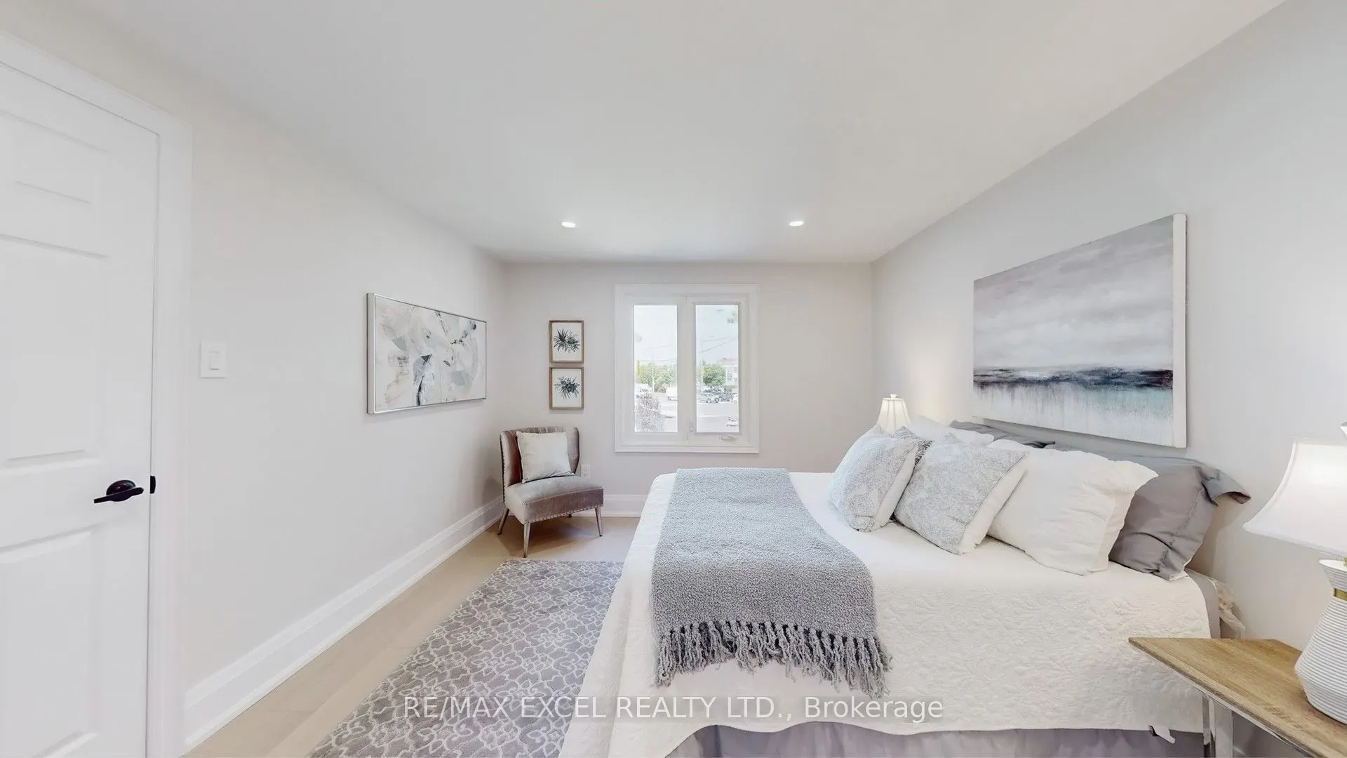 80 Eagleview Crescent