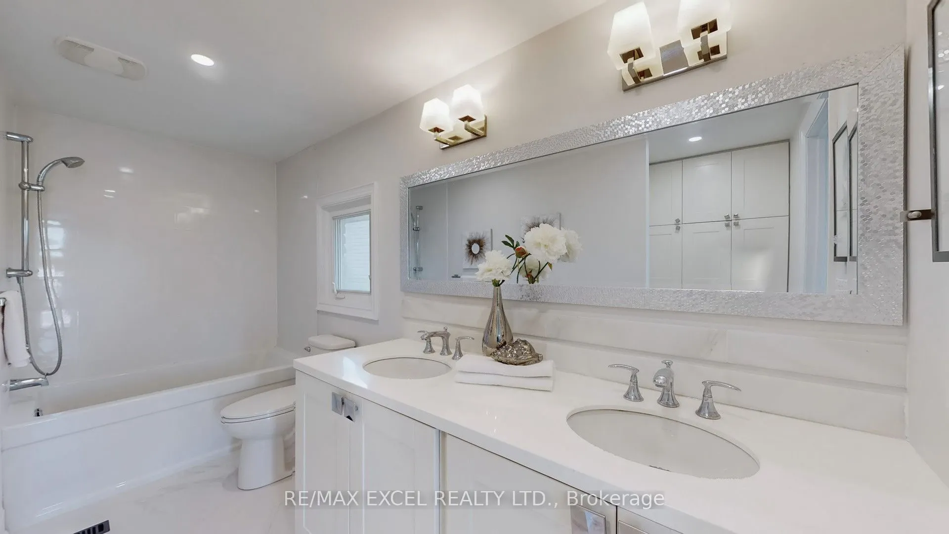 80 Eagleview Crescent