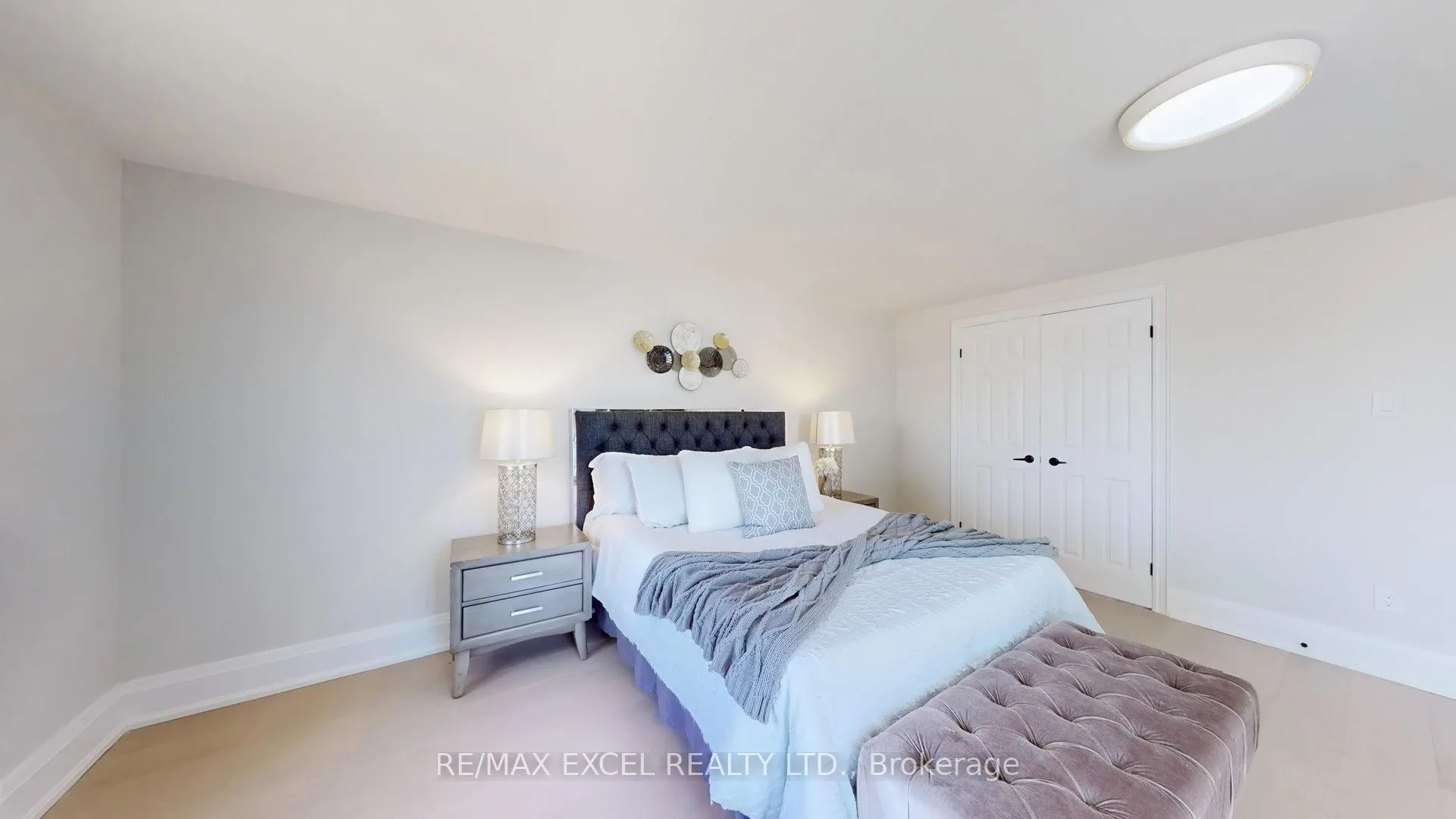 80 Eagleview Crescent