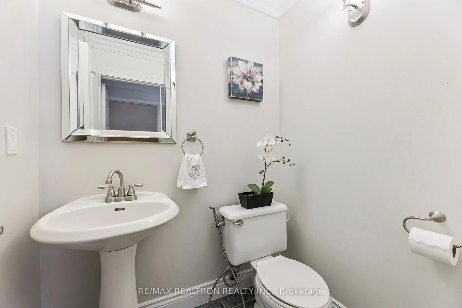 33 Lilley Avenue