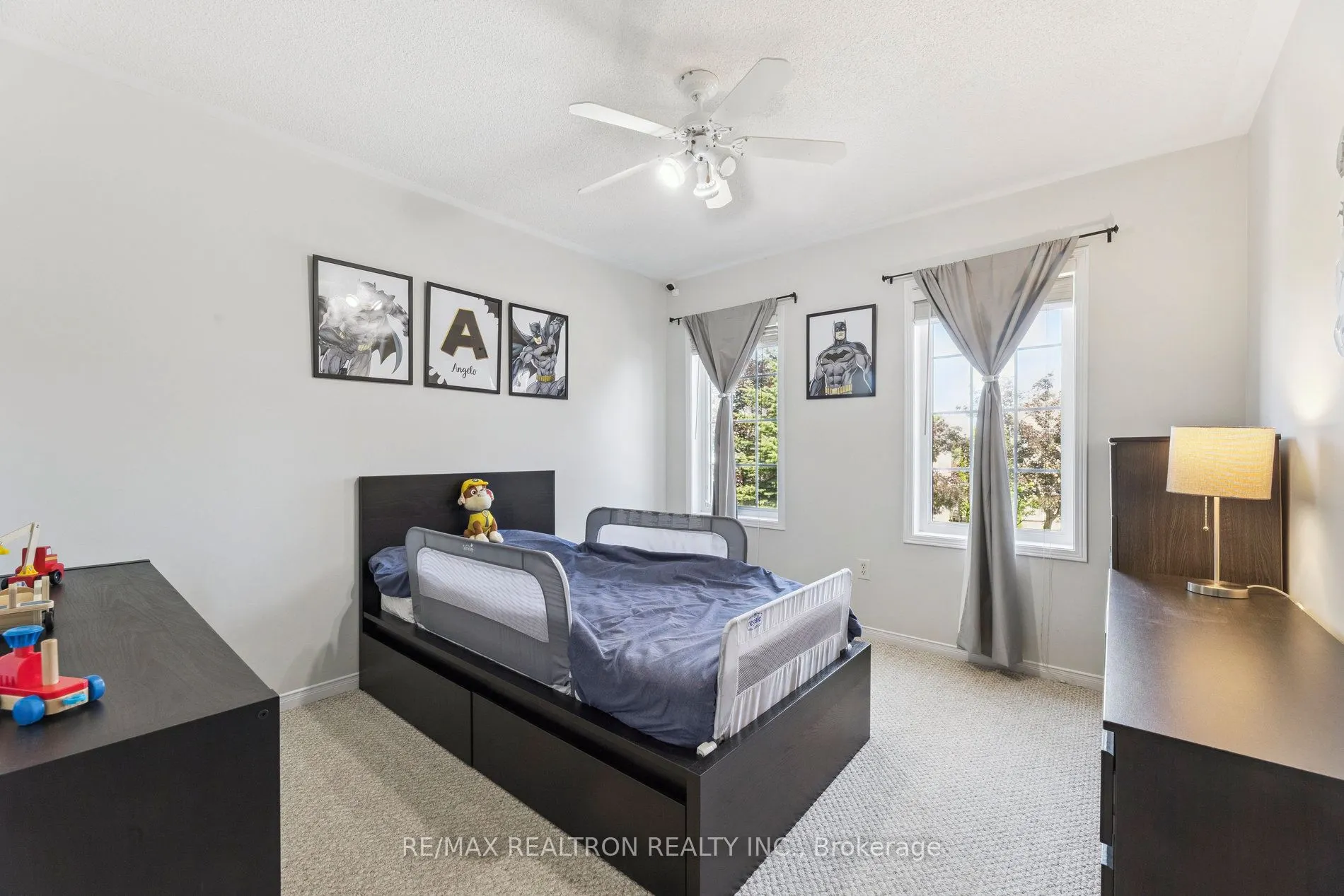 33 Lilley Avenue