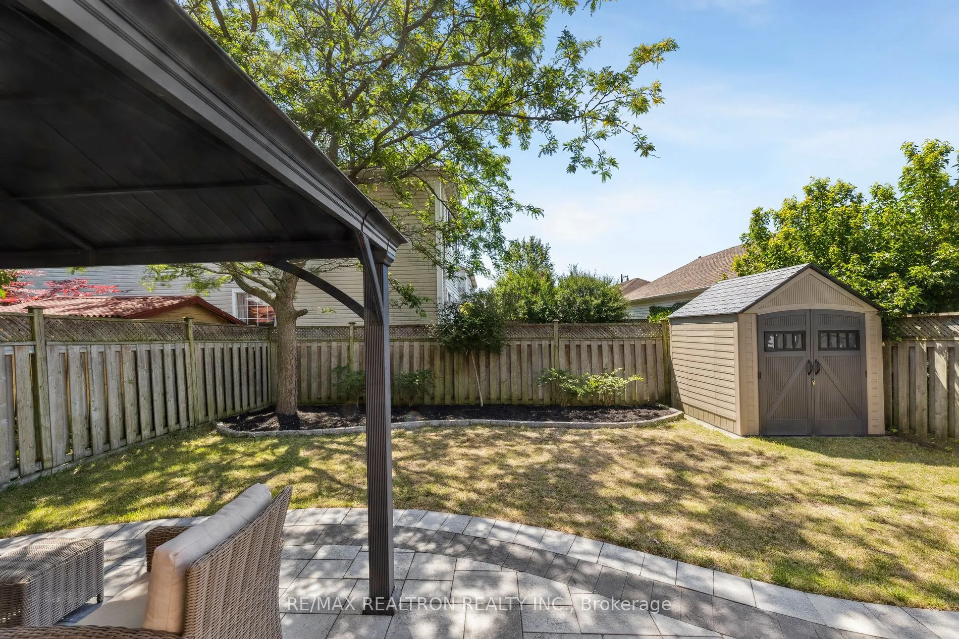33 Lilley Avenue