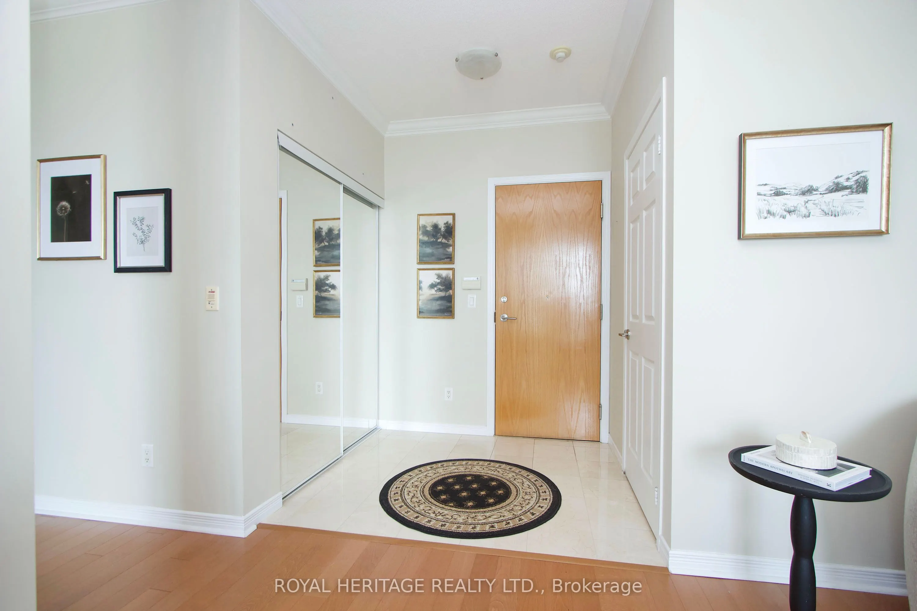 340 Watson St Street W, #1209