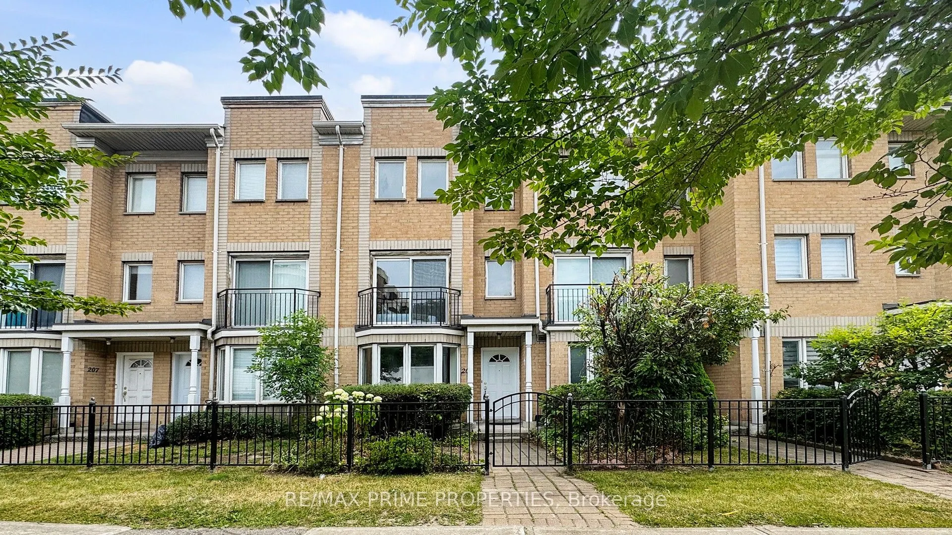 19 Rosebank Drive, #205