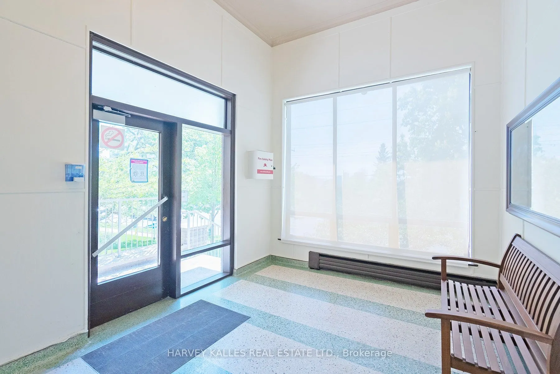 1751 Victoria Park Avenue, #405