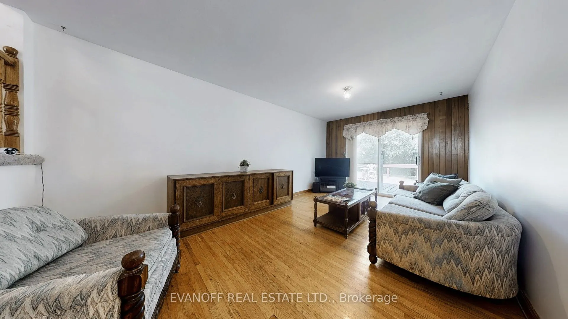 144 Merkley Square