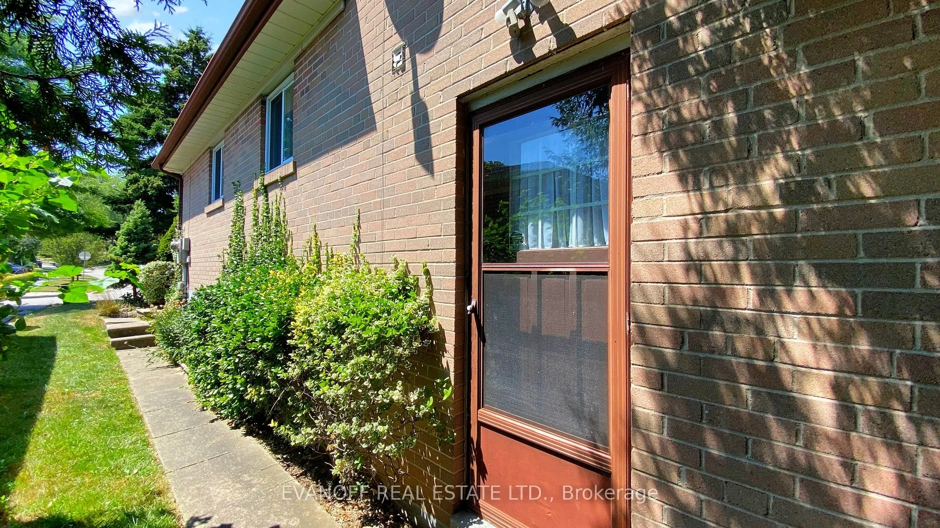 144 Merkley Square