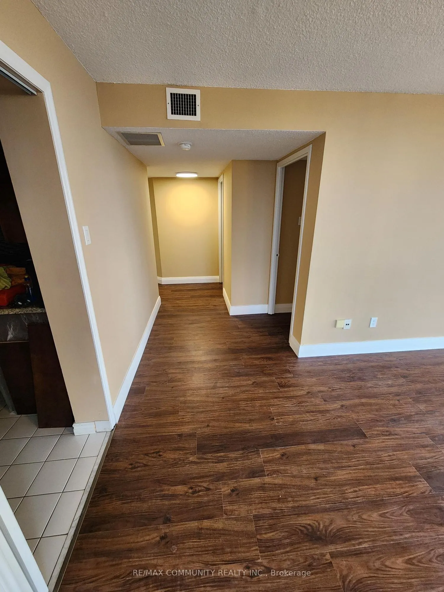 4727 Sheppard Avenue, #804