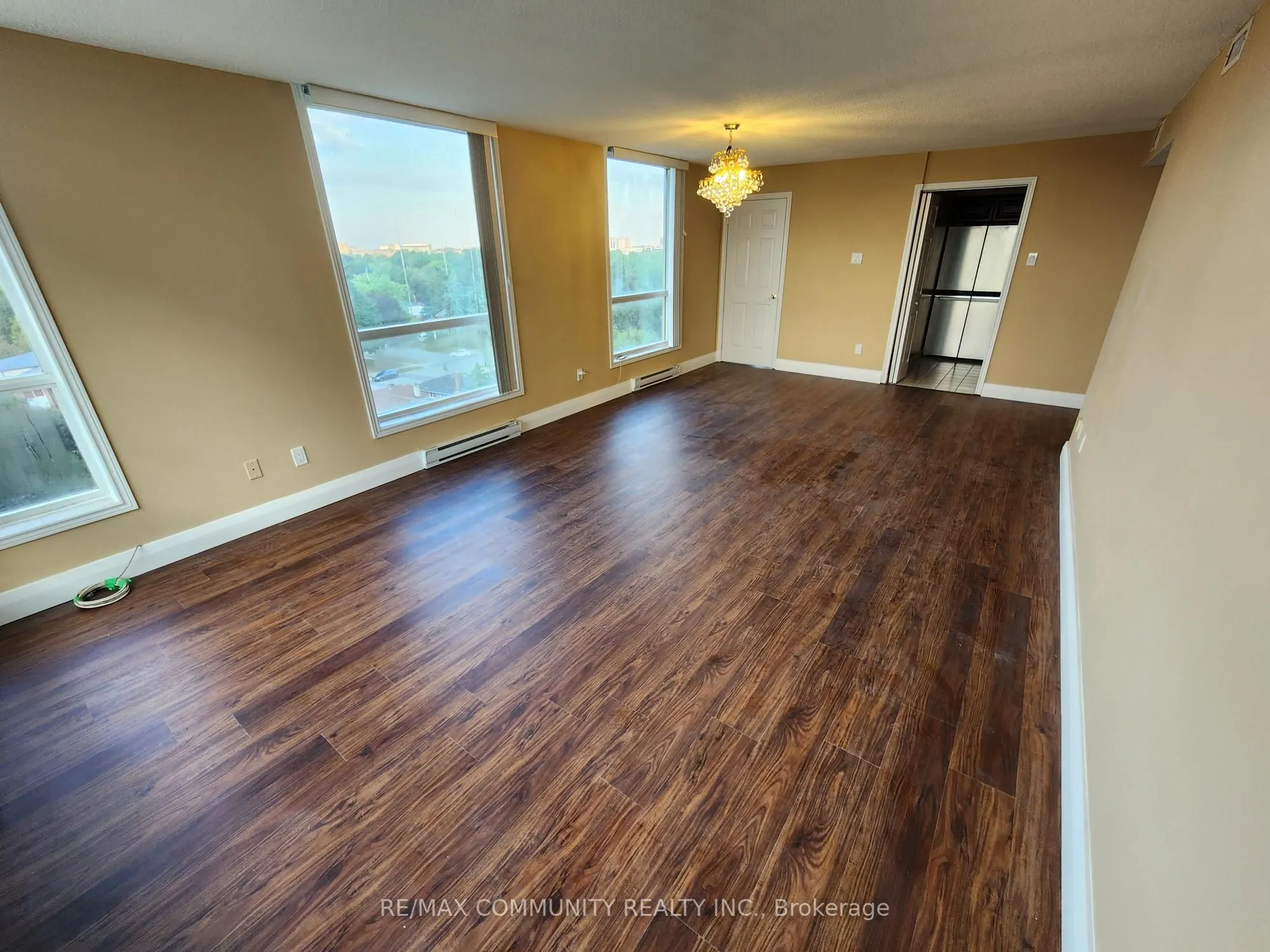 4727 Sheppard Avenue, #804