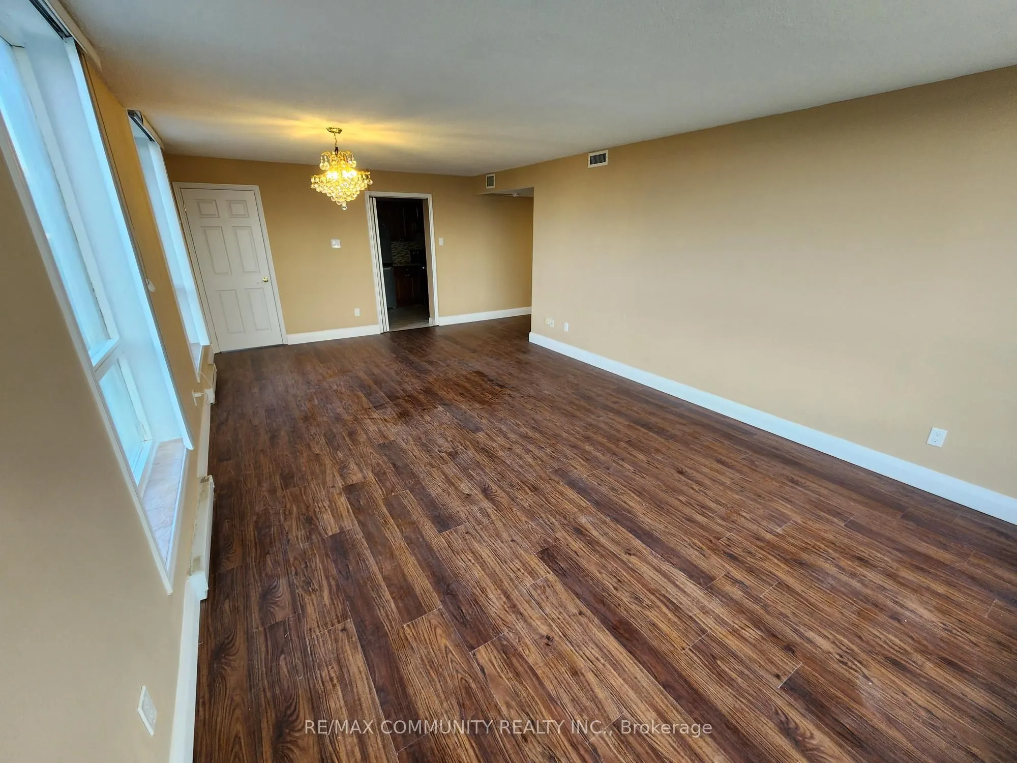 4727 Sheppard Avenue, #804