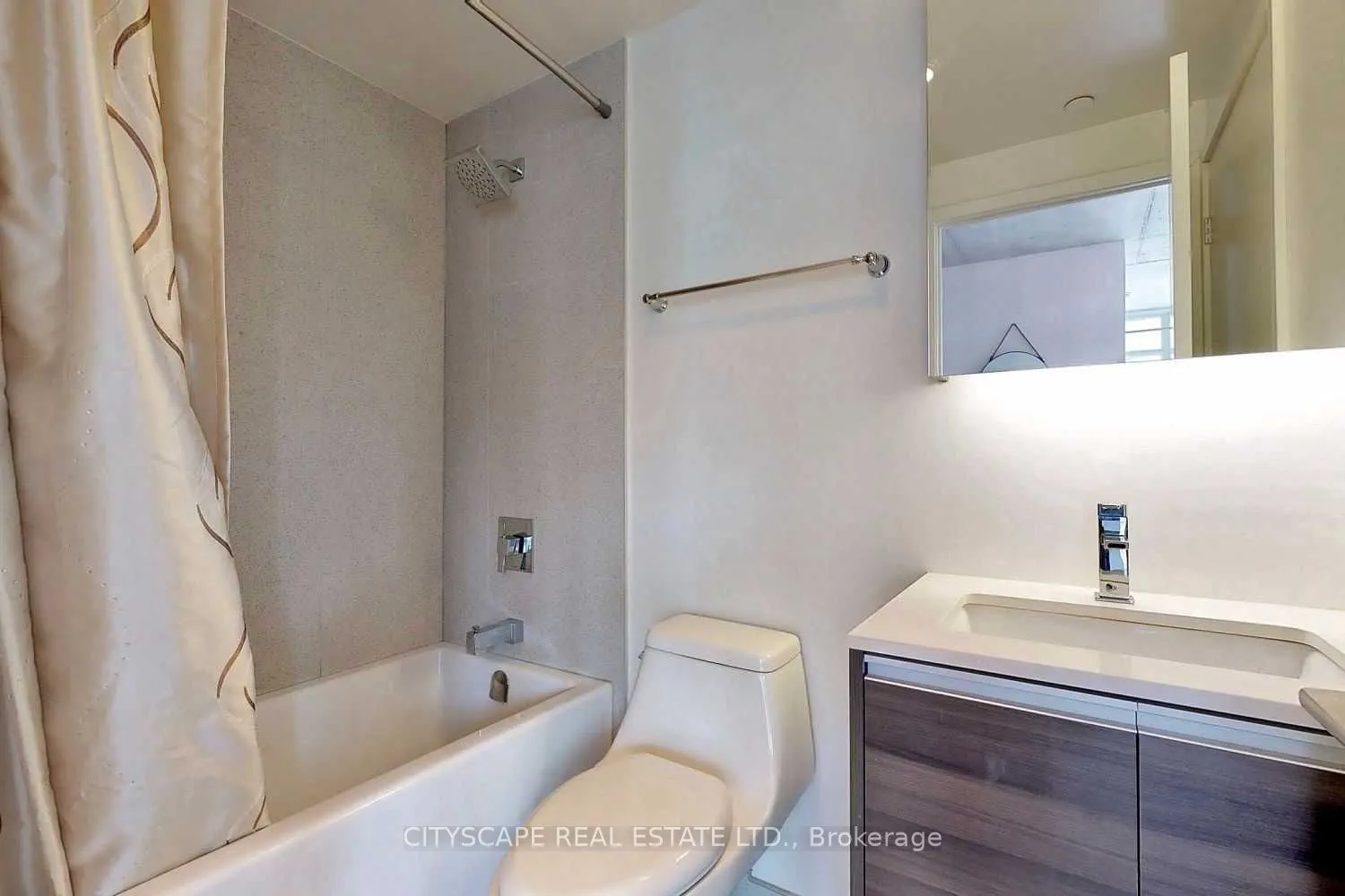 1190 Dundas Street E, #220