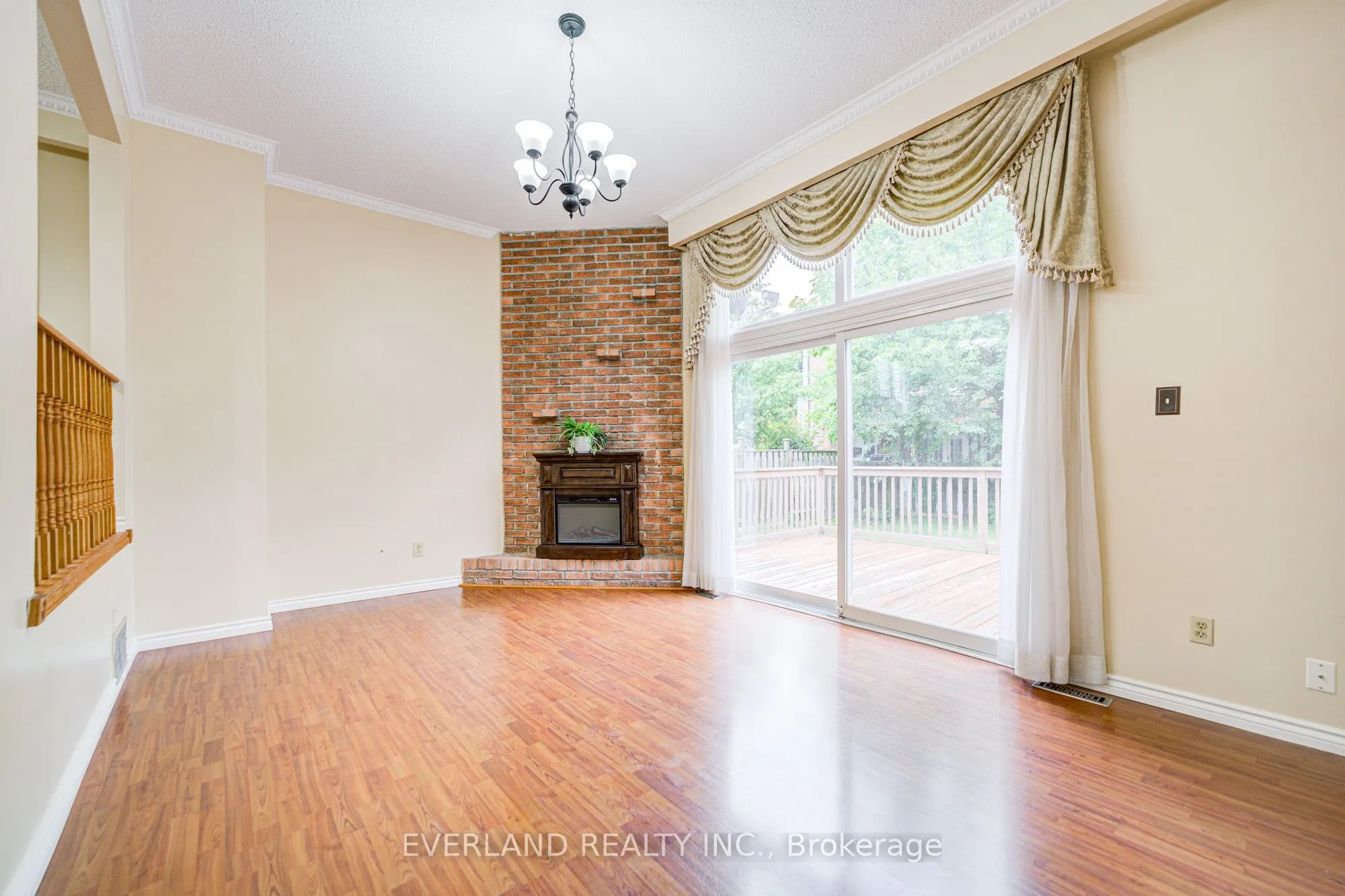 33 Kennaley Crescent