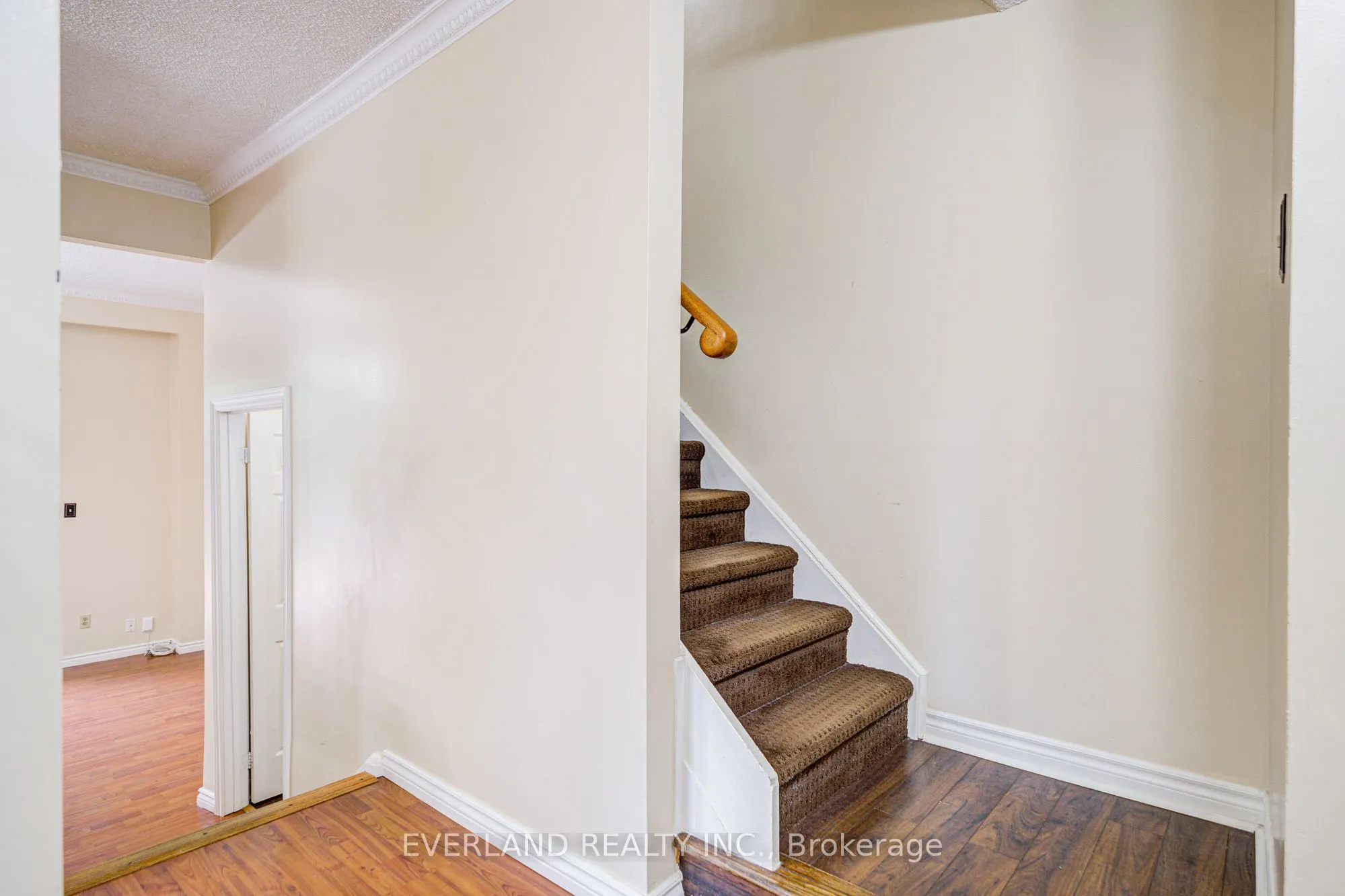 33 Kennaley Crescent