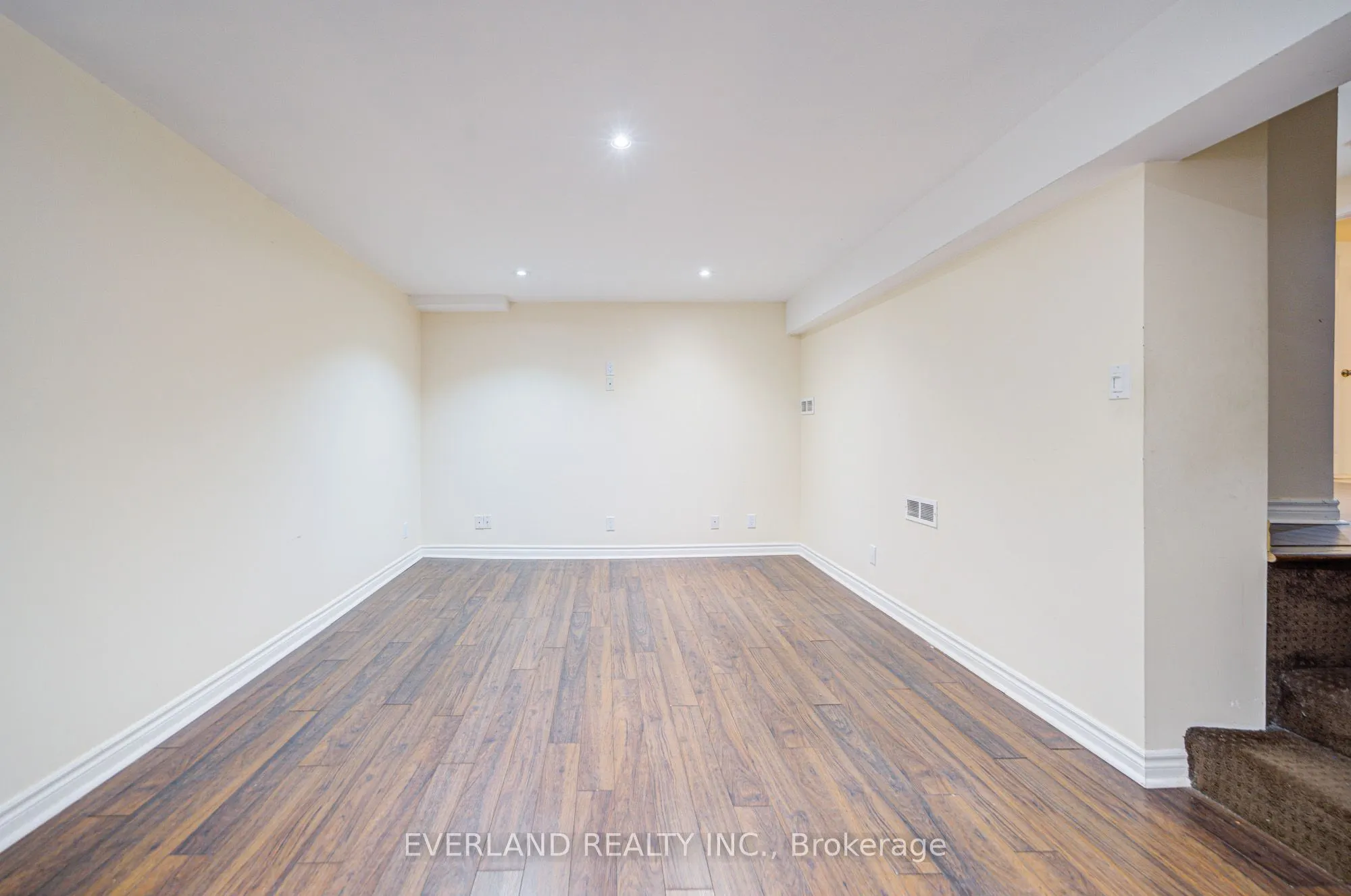 33 Kennaley Crescent