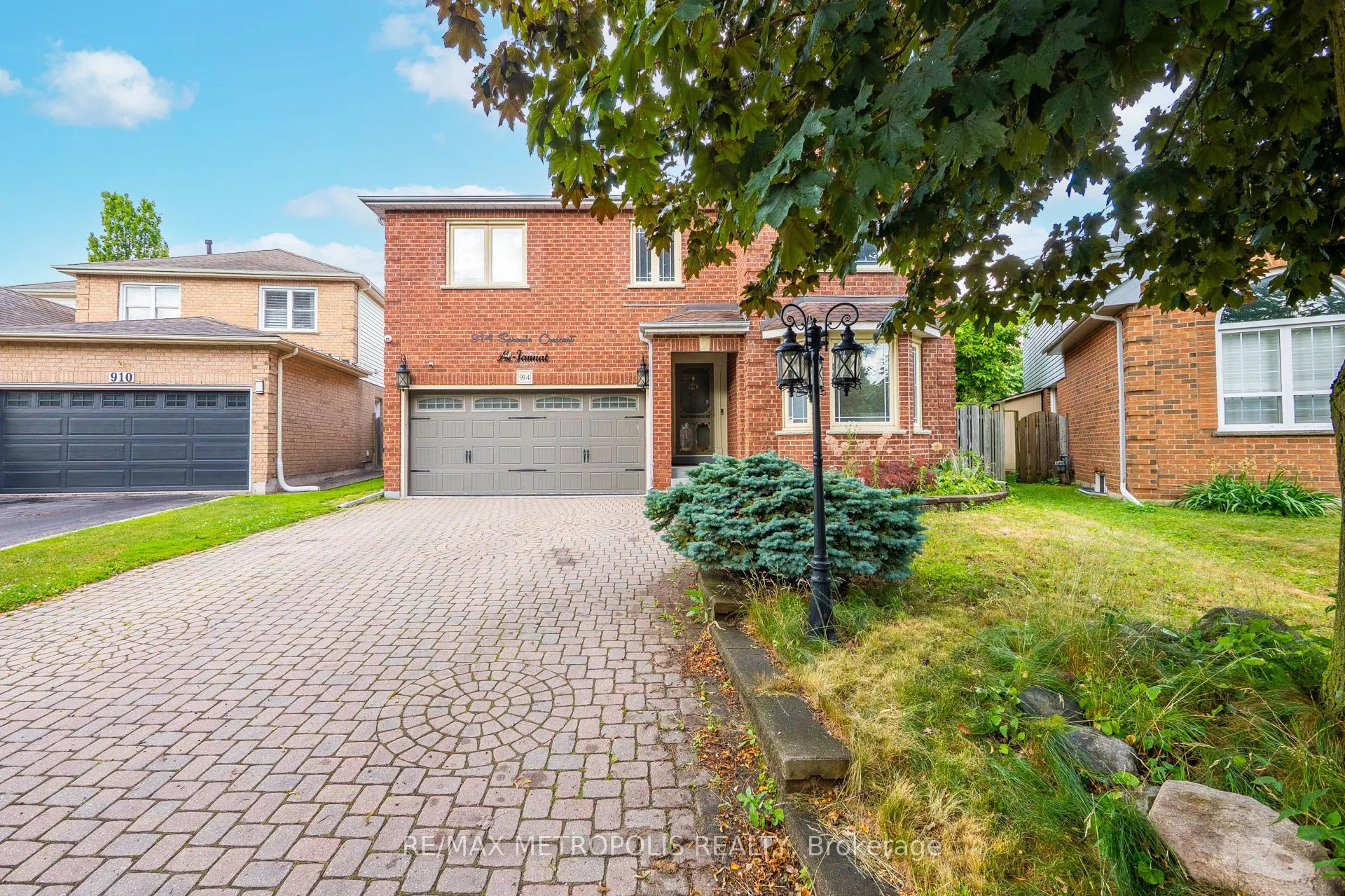 914 Sproule Crescent