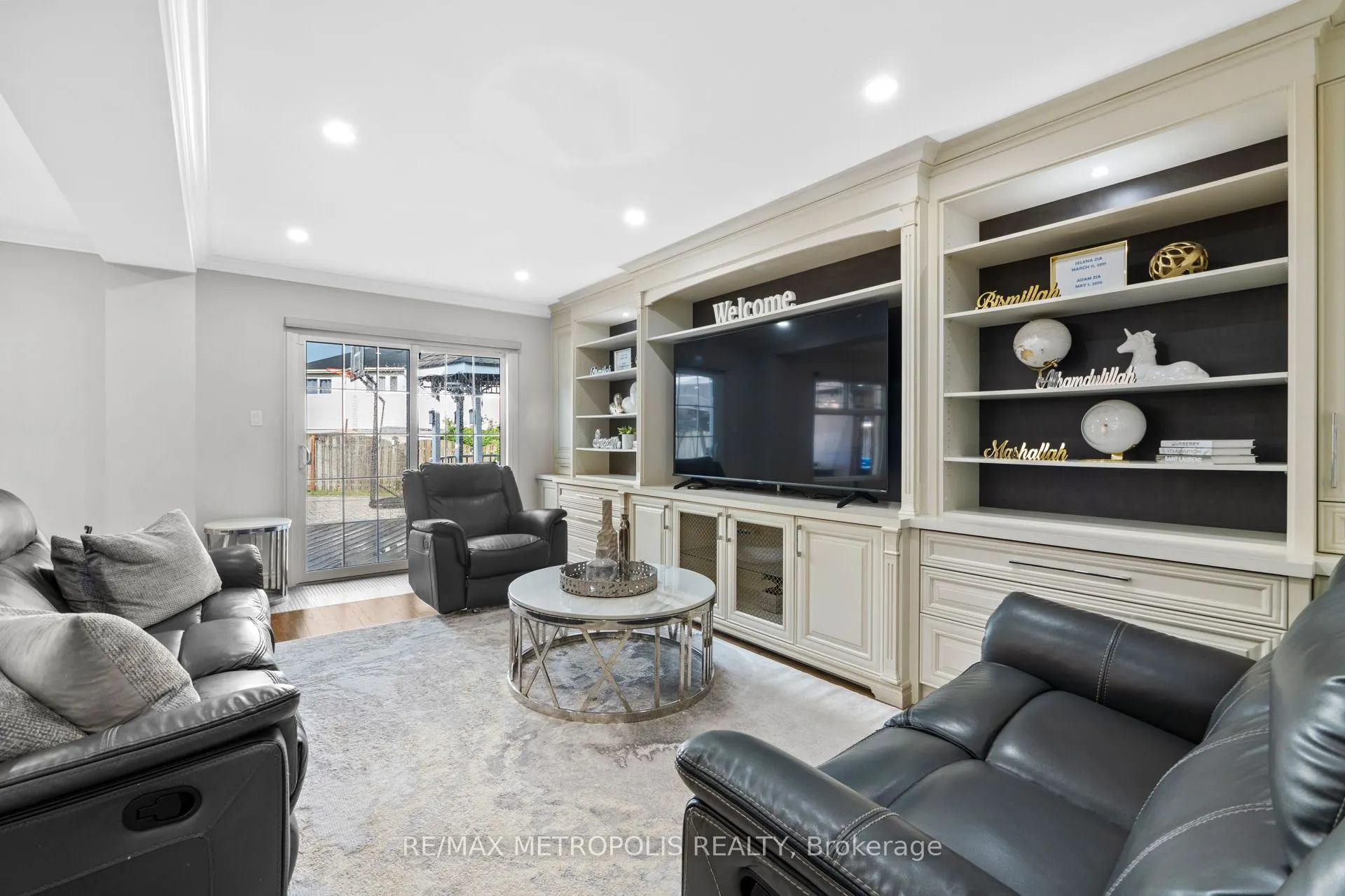 914 Sproule Crescent