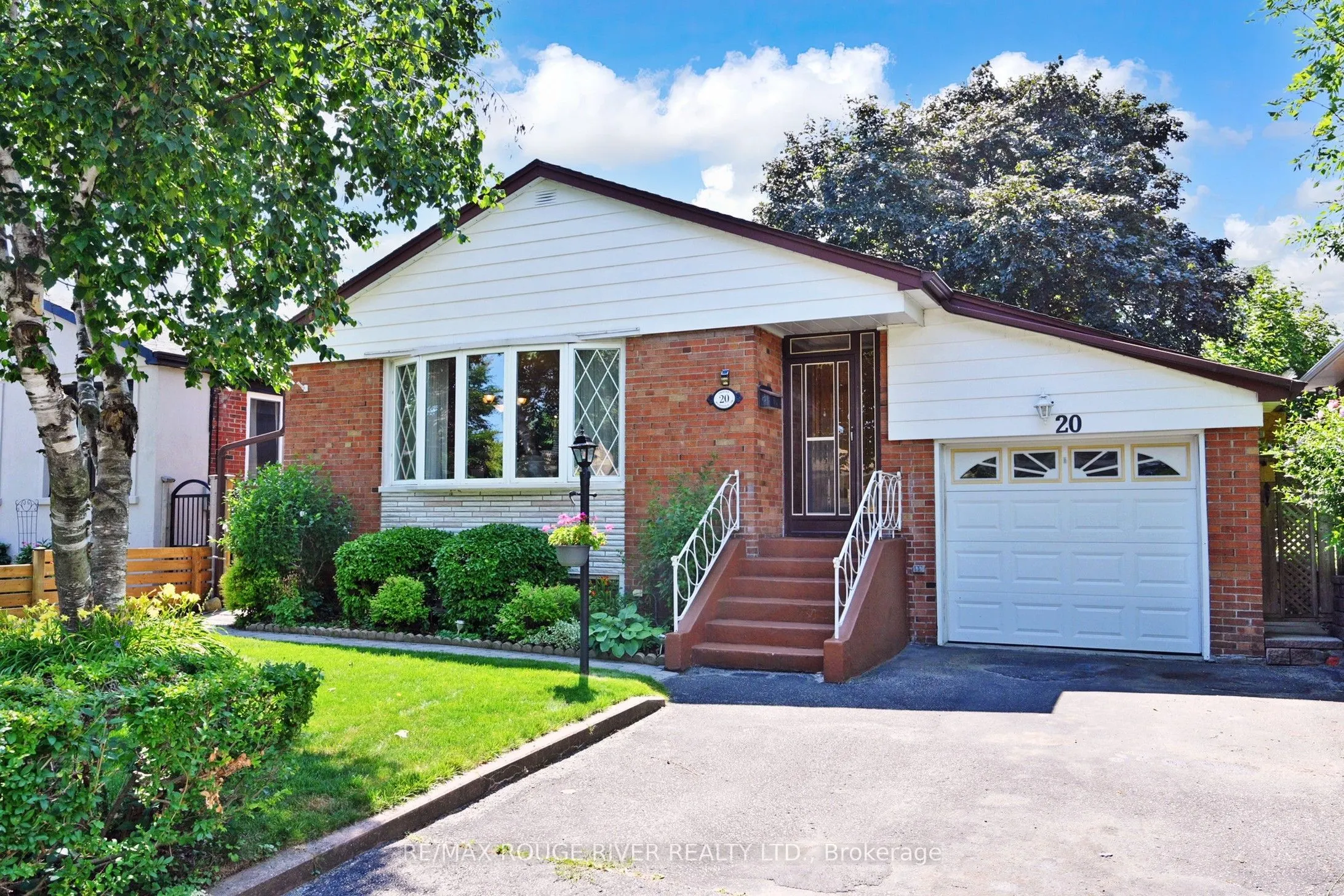 20 Montvale Drive