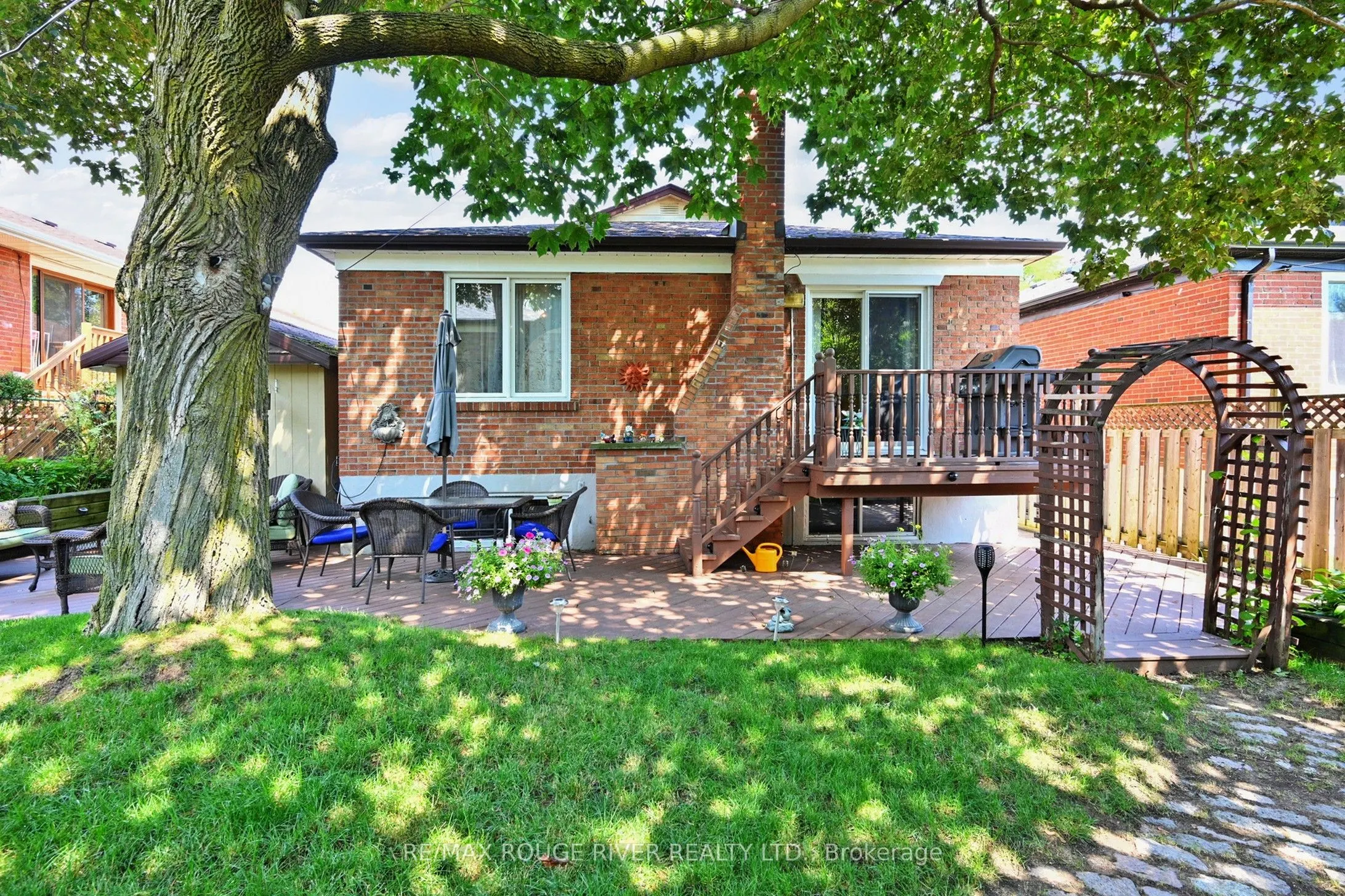 20 Montvale Drive