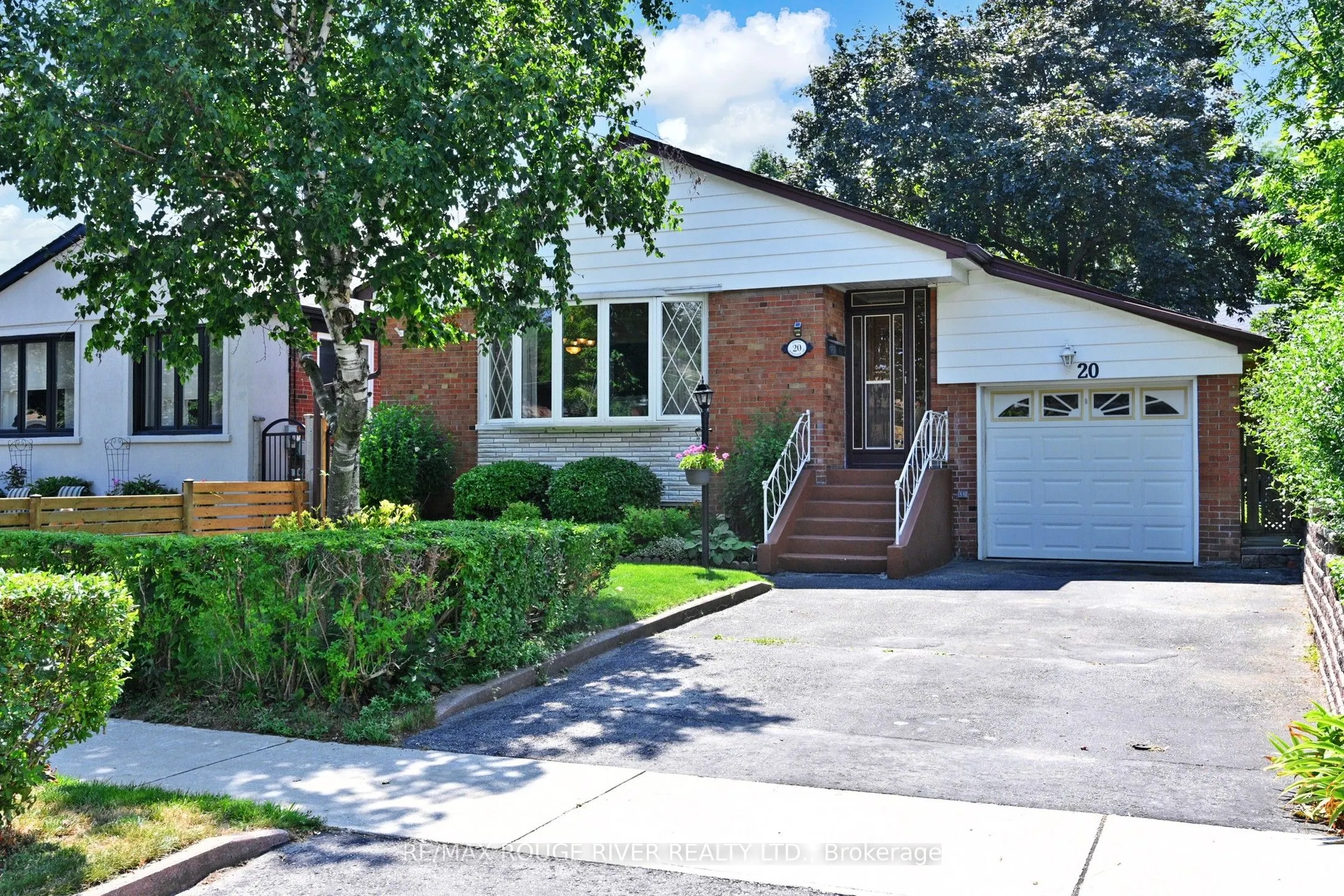20 Montvale Drive