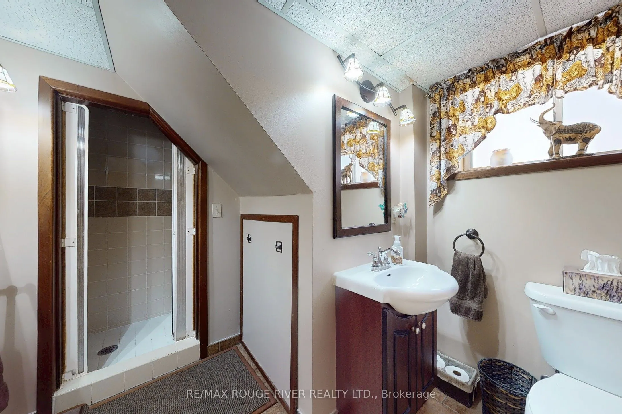 20 Montvale Drive