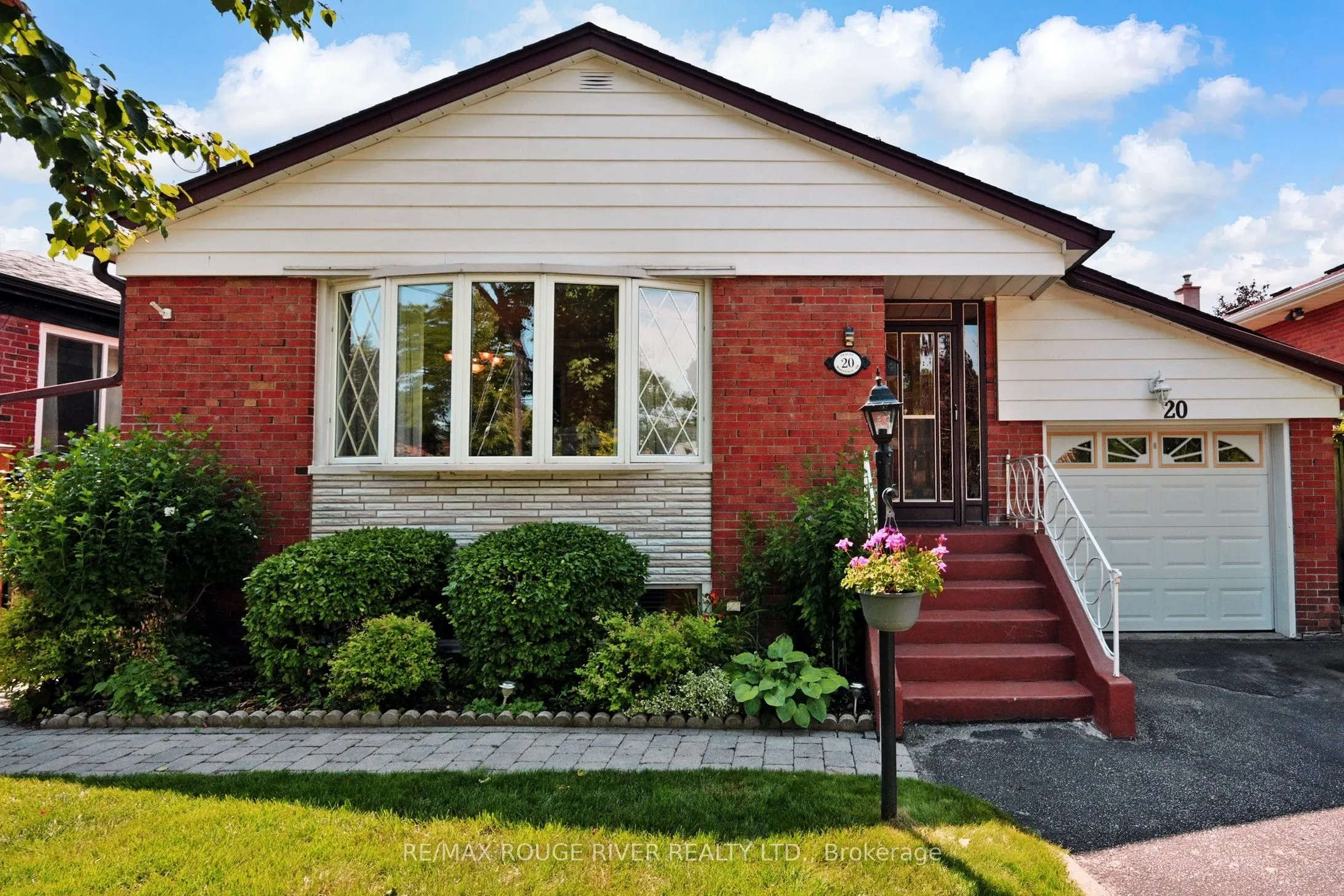 20 Montvale Drive