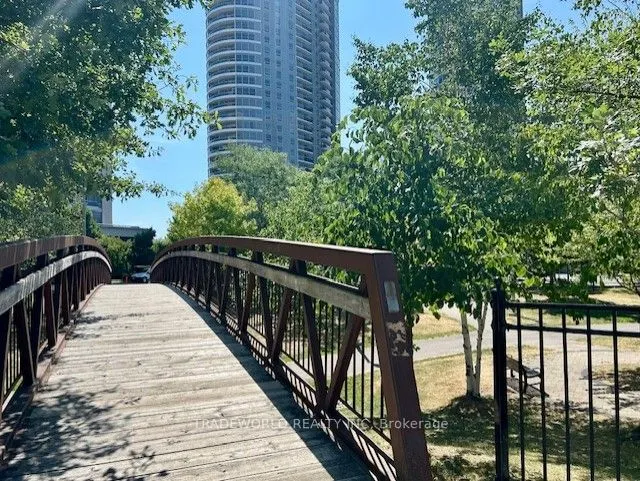 310 Village Green Square, #TH#38