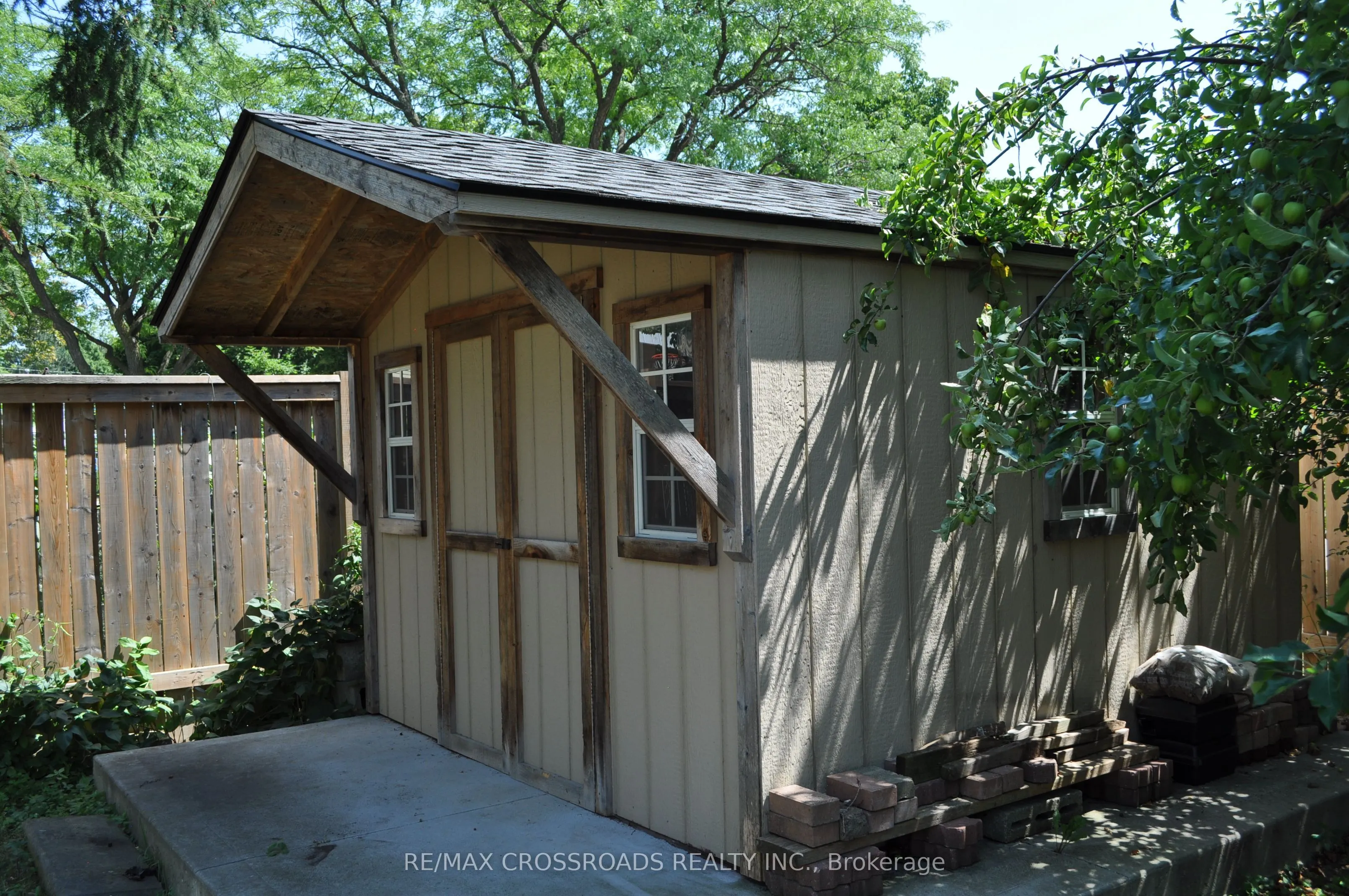 66 Bushwood Court